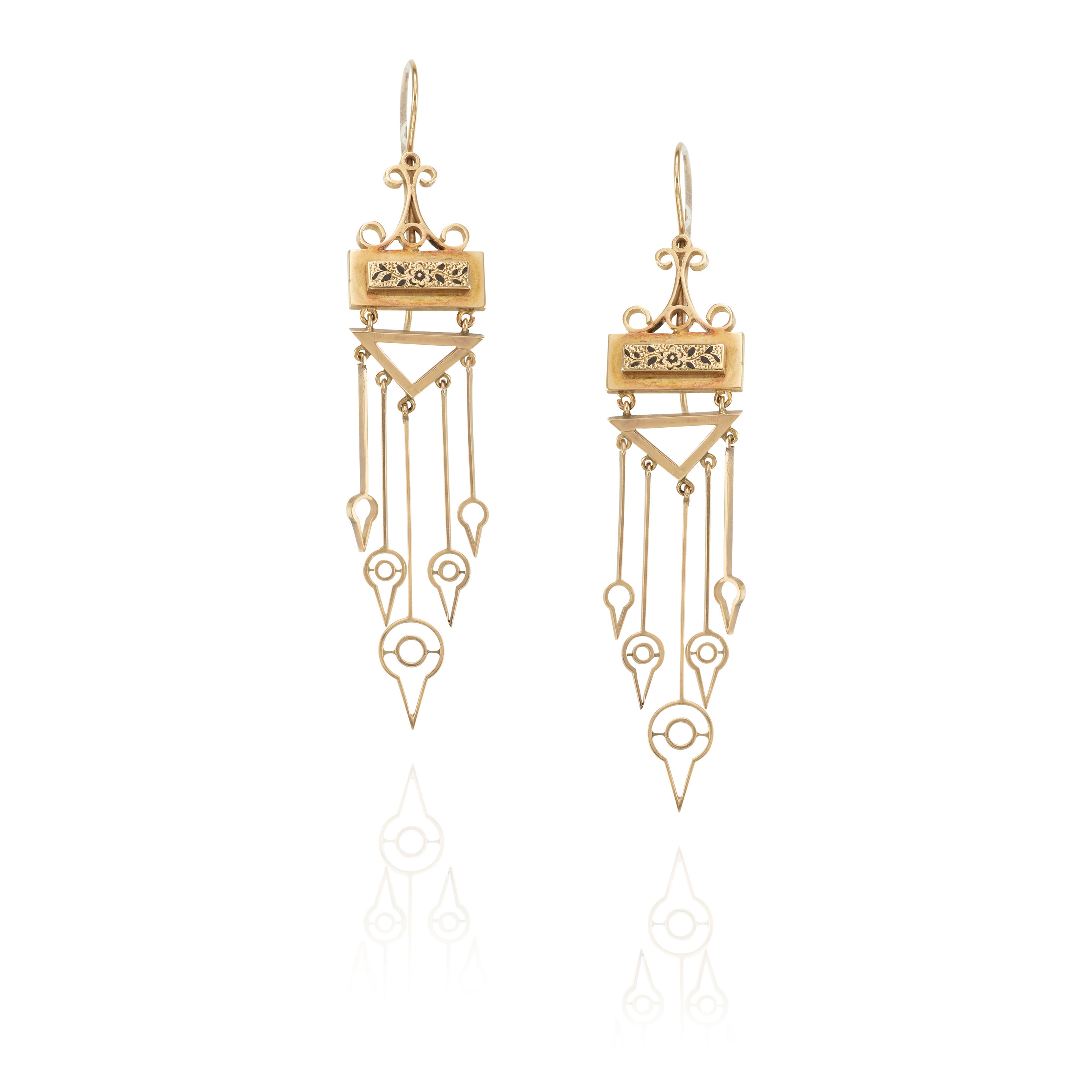 Appraisal: A PAIR OF TURN OF THE CENTURY K GOLD EARRINGS