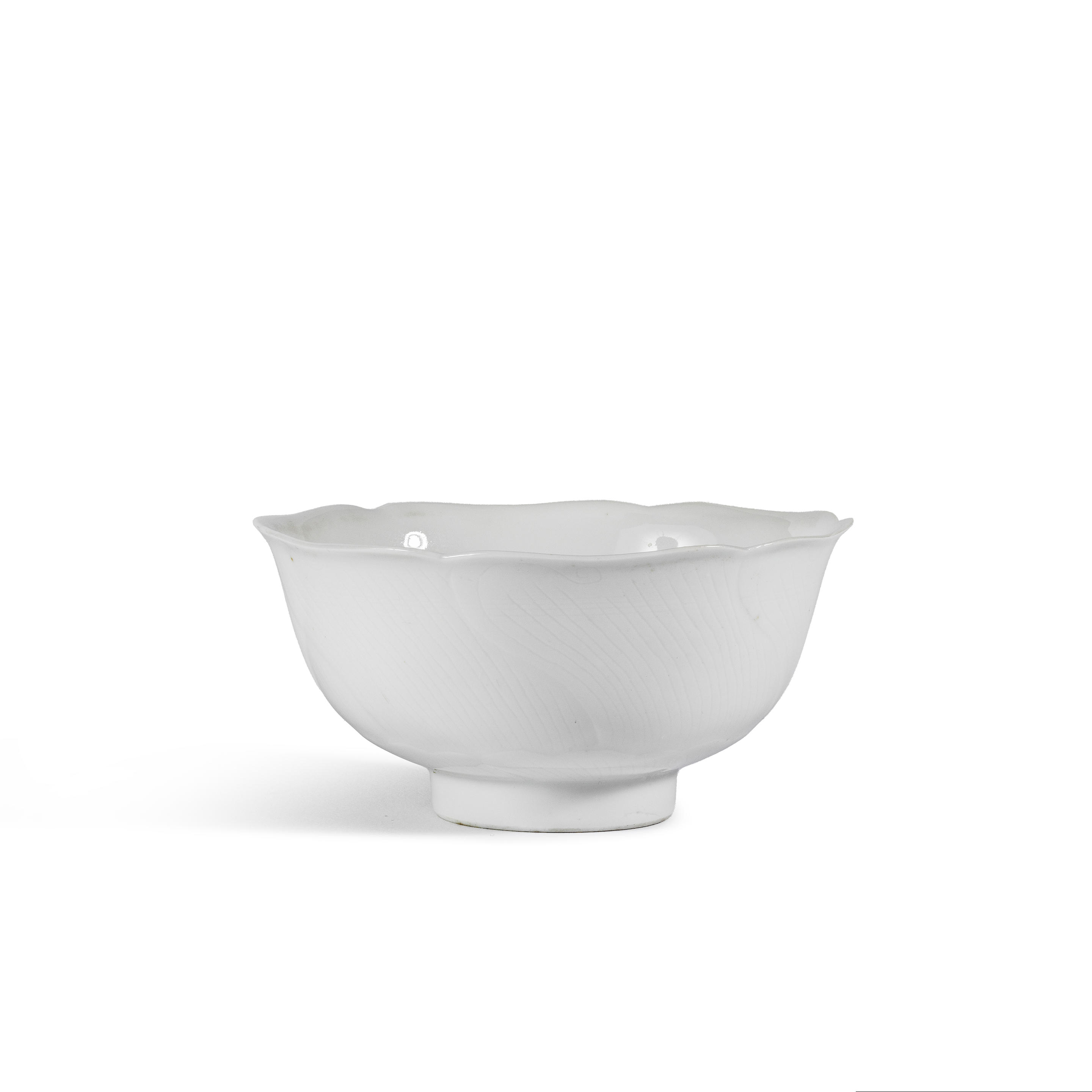 Appraisal: COUPE EN PORCELAINE GLA URE BLANCHE XVIIIe si cle A