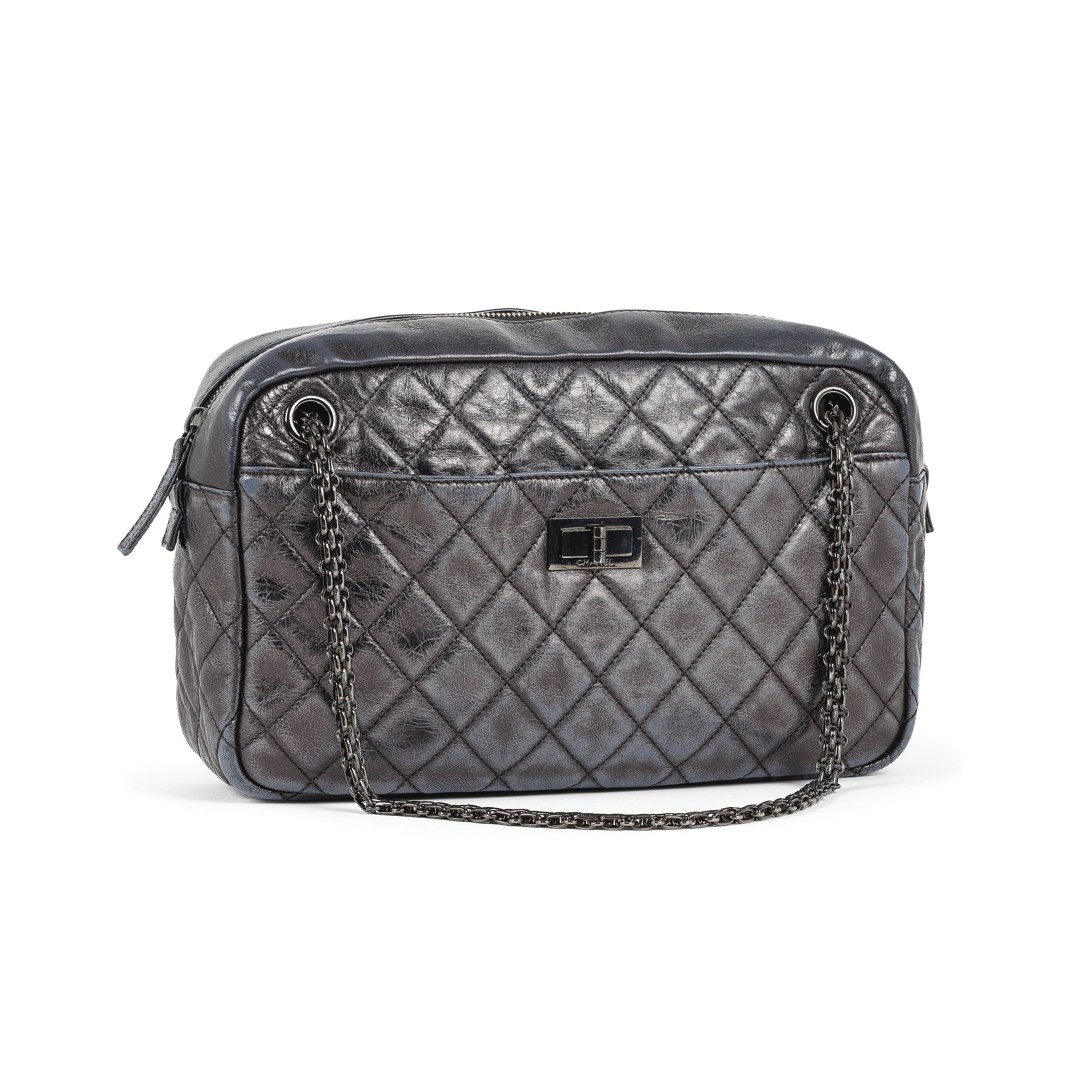 Appraisal: CHANEL ANN E SAC CAMERA CM EN VEAU PATIN GRIS