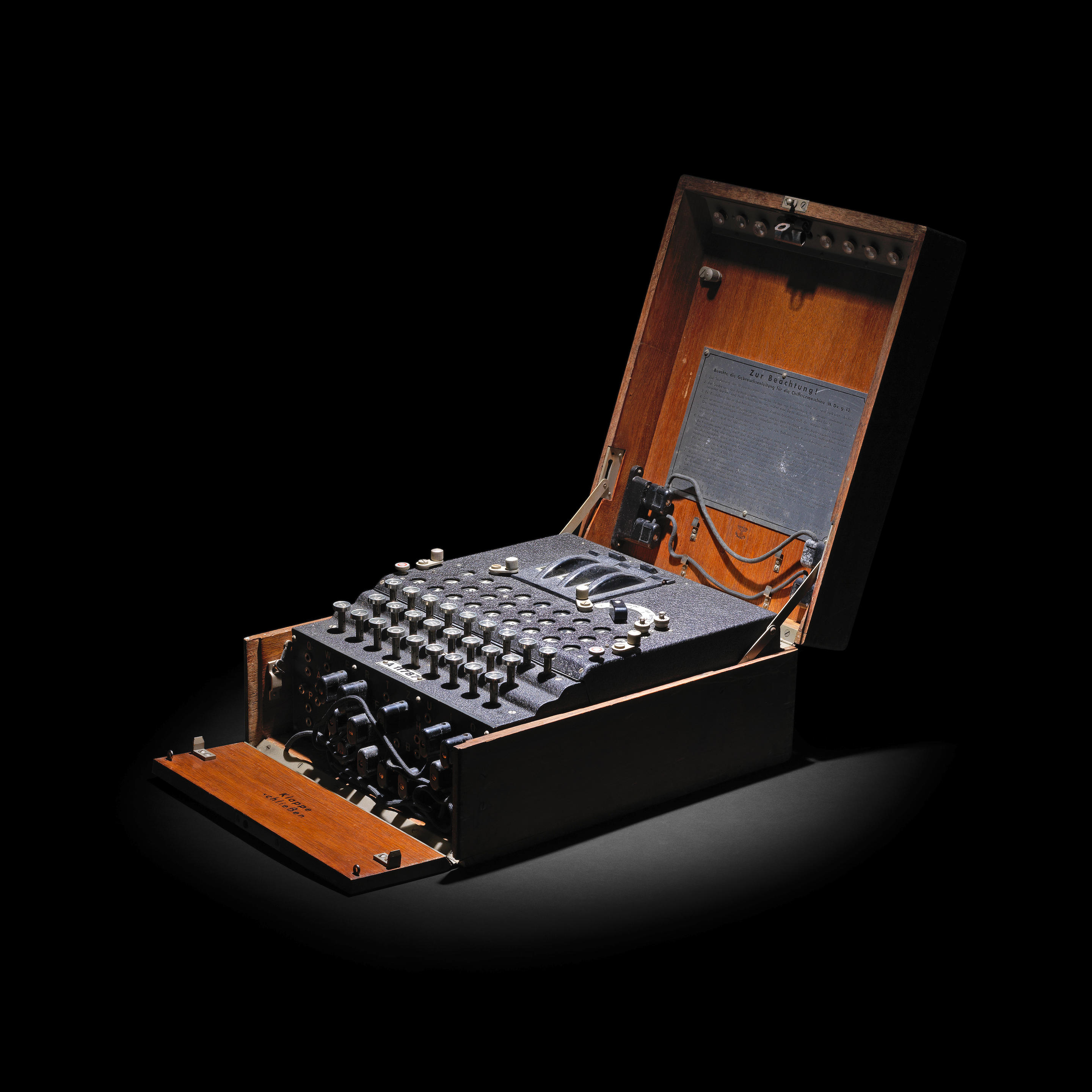 Appraisal: A RARE HEIMSOETH UND RINKE -ROTOR ENIGMA CIPHER MACHINE BERLIN