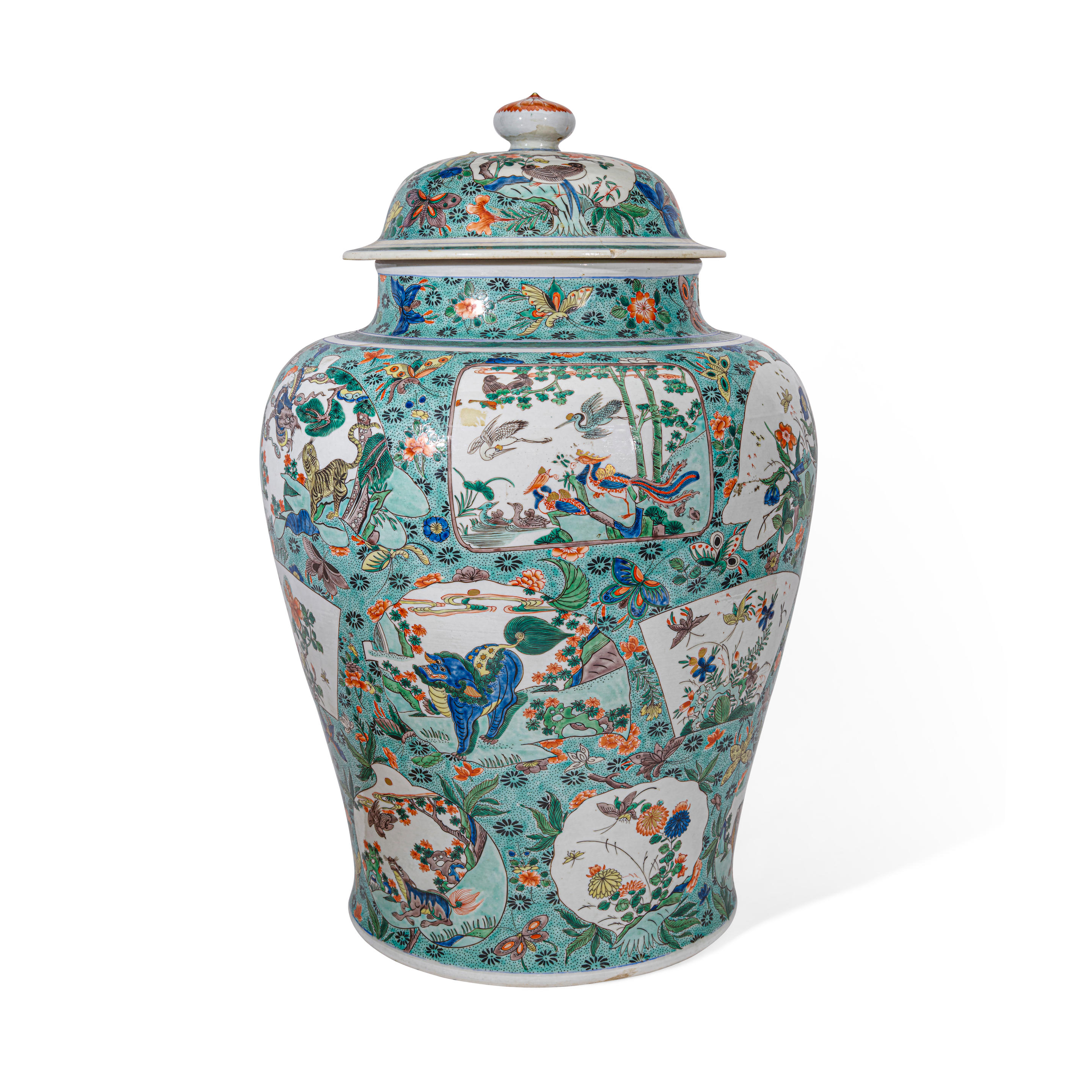 Appraisal: A CHINESE EXPORT FAMILLE-VERTE PORCELAIN COVERED JAR th century height