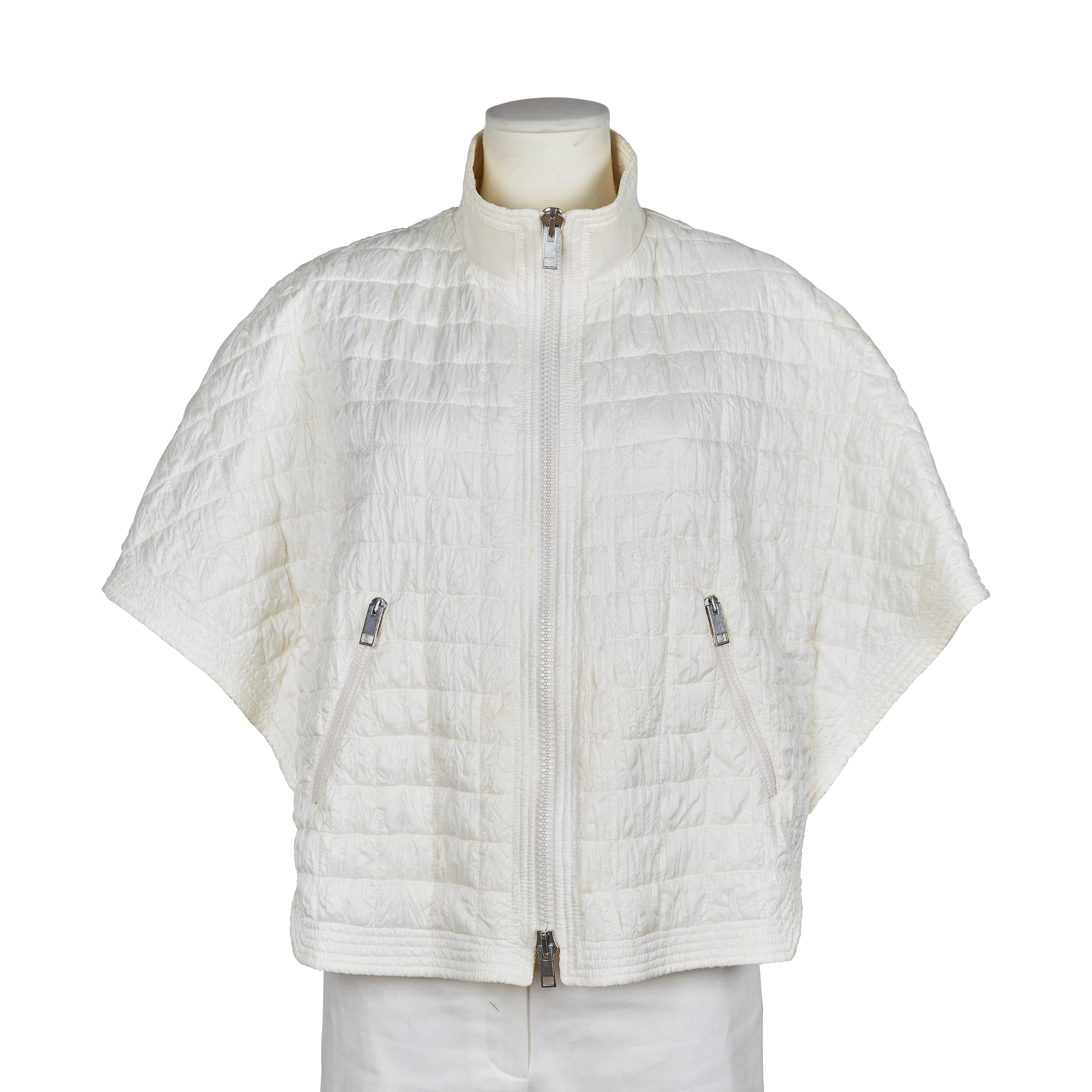 Appraisal: ERMANNO SCERVINO COLLECTION PR T PORTER VESTE En nylon-soie blanc