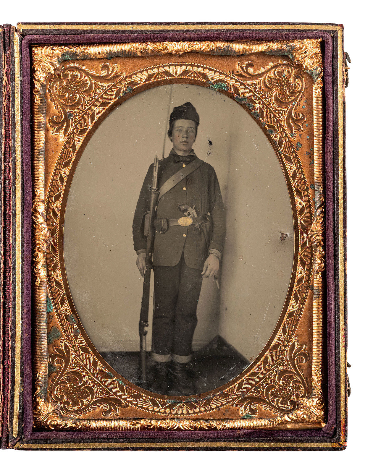 Appraisal: CIVIL WAR Quarter plate tintype portrait of a very young