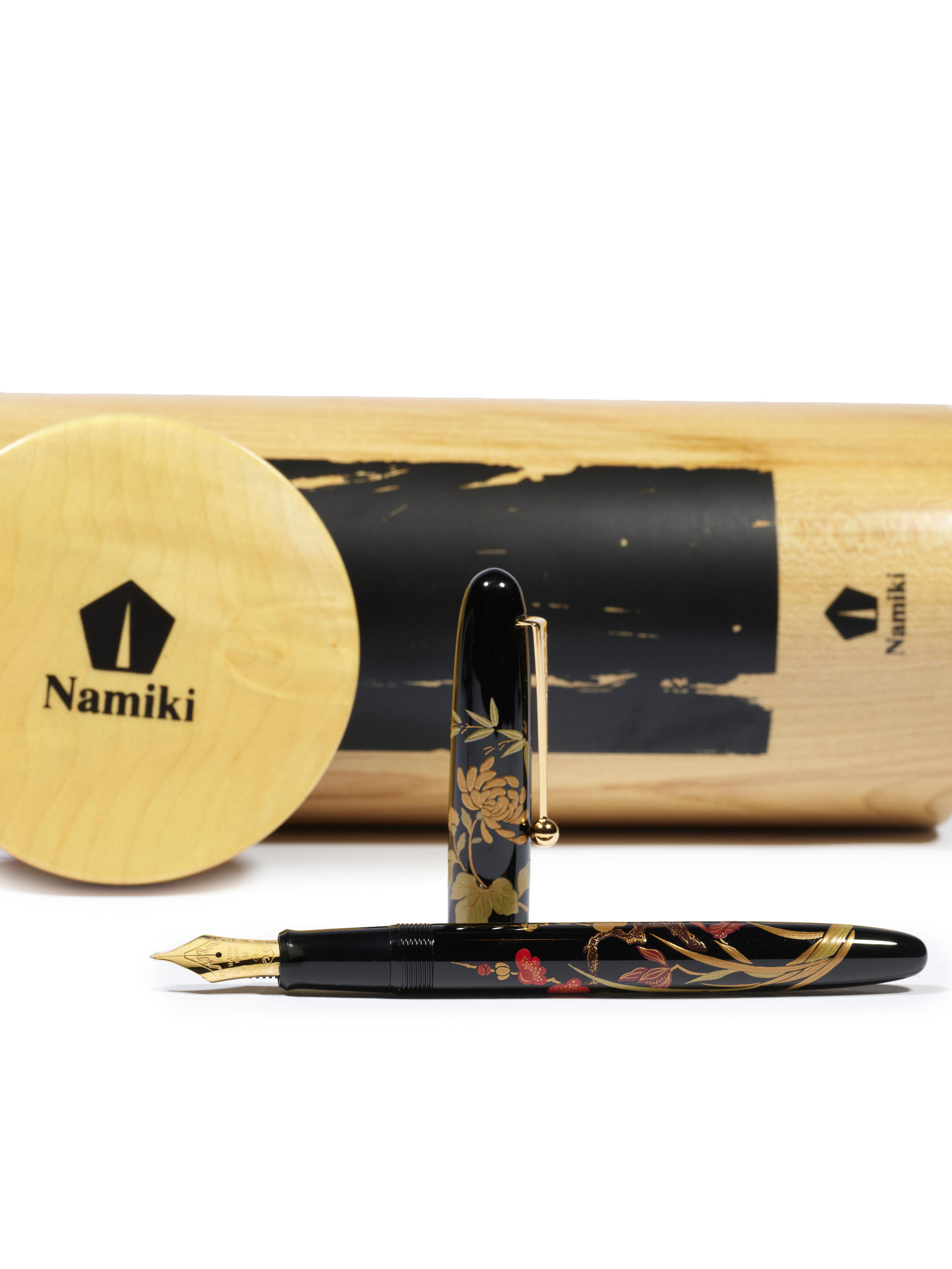 Appraisal: NAMIKI A FINE URUSHI LACQUER AND MAKI-E FOUNTAIN PEN BY