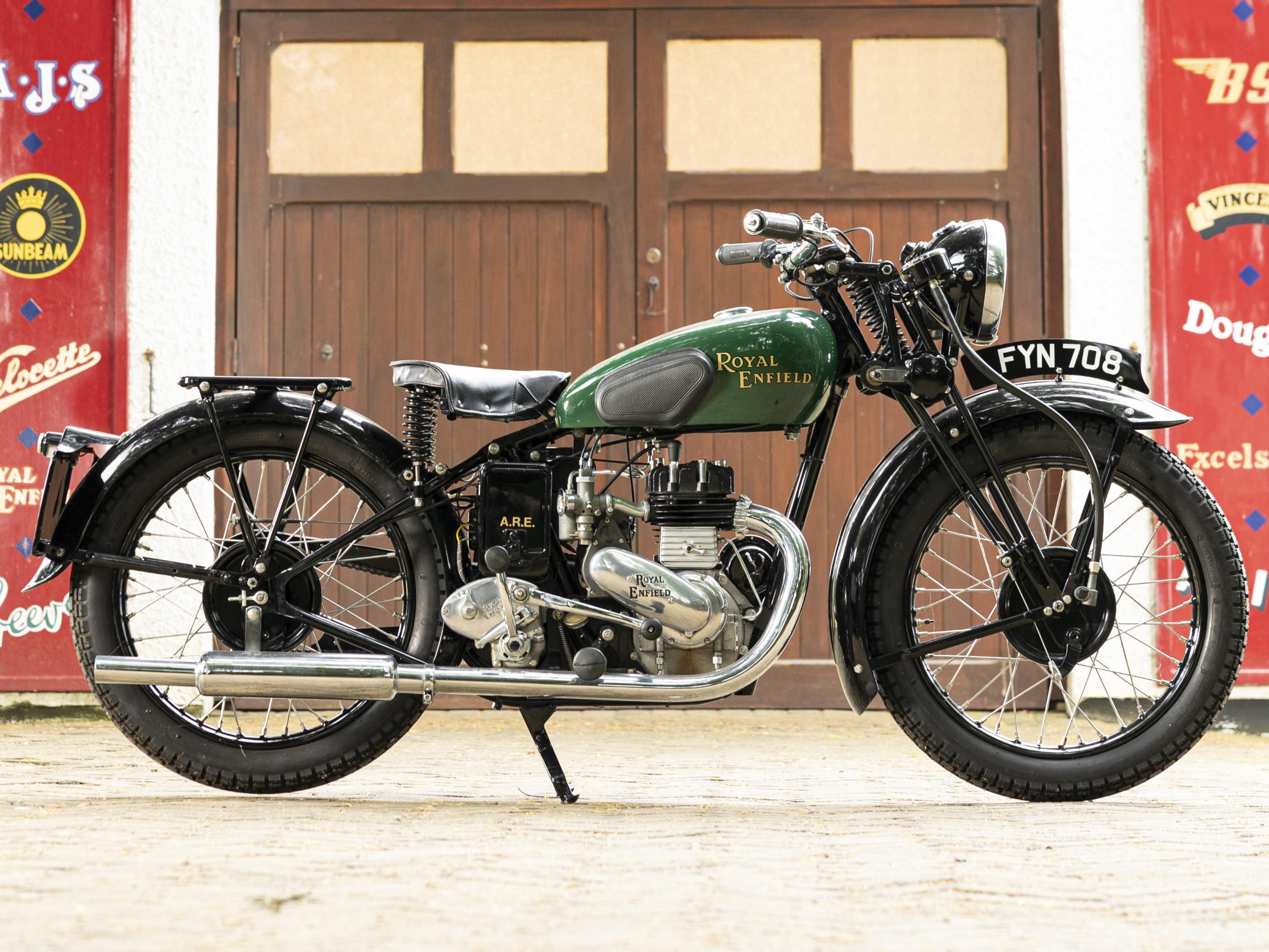 Appraisal: THE ANTHONY R EAST CLASSIC MOTORCYCLE COLLECTION ROYAL ENFIELD CC