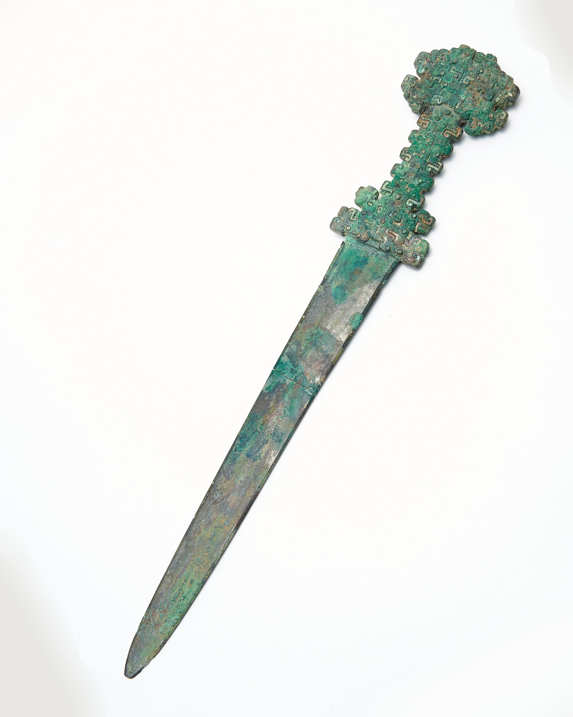 Appraisal: A BRONZE SWORD Possibly Spring and Autumn period to BCE