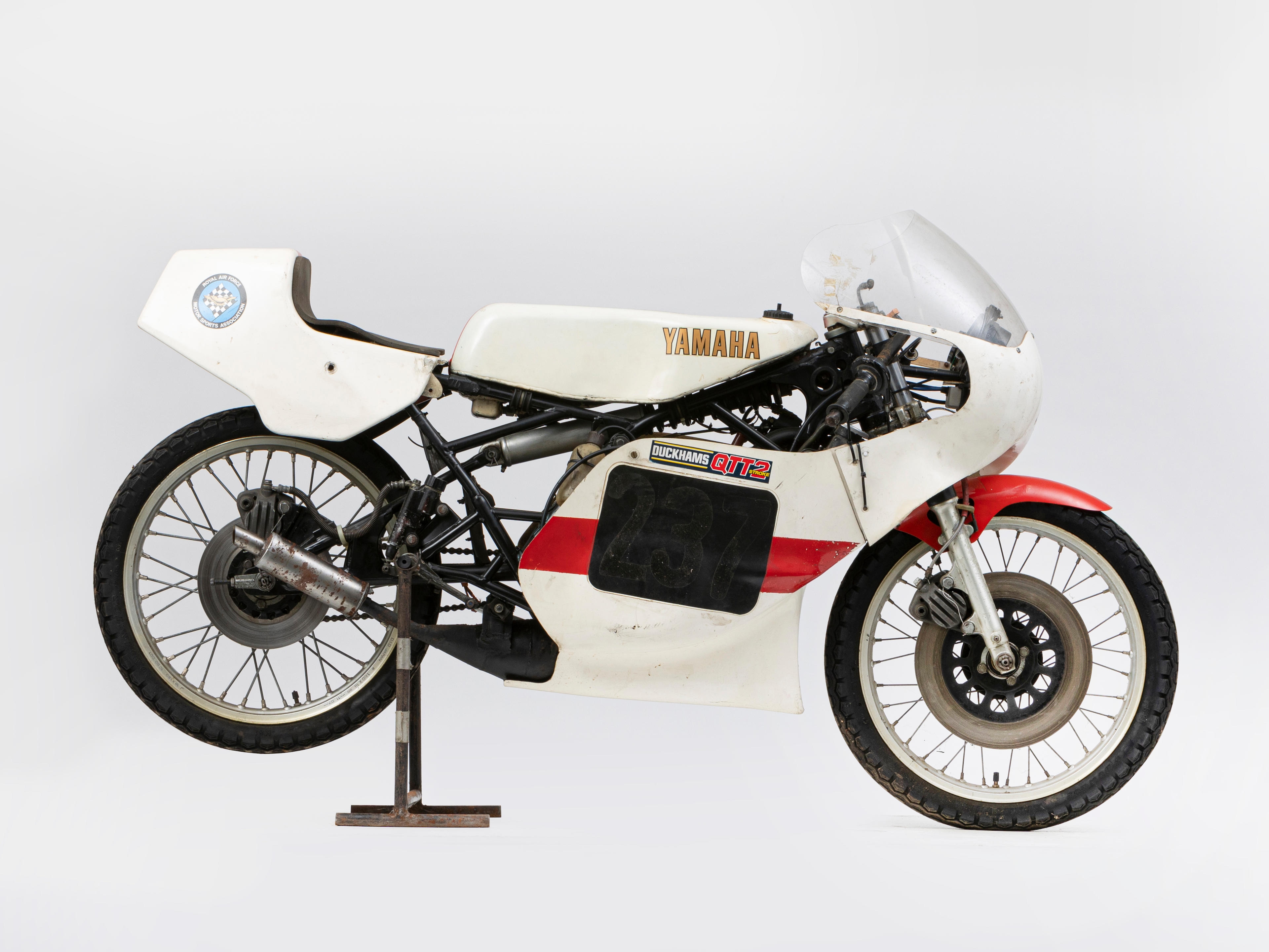 Appraisal: PROPERTY OF THE LATE WARRICK BLACKWELL C YAMAHA TZ H