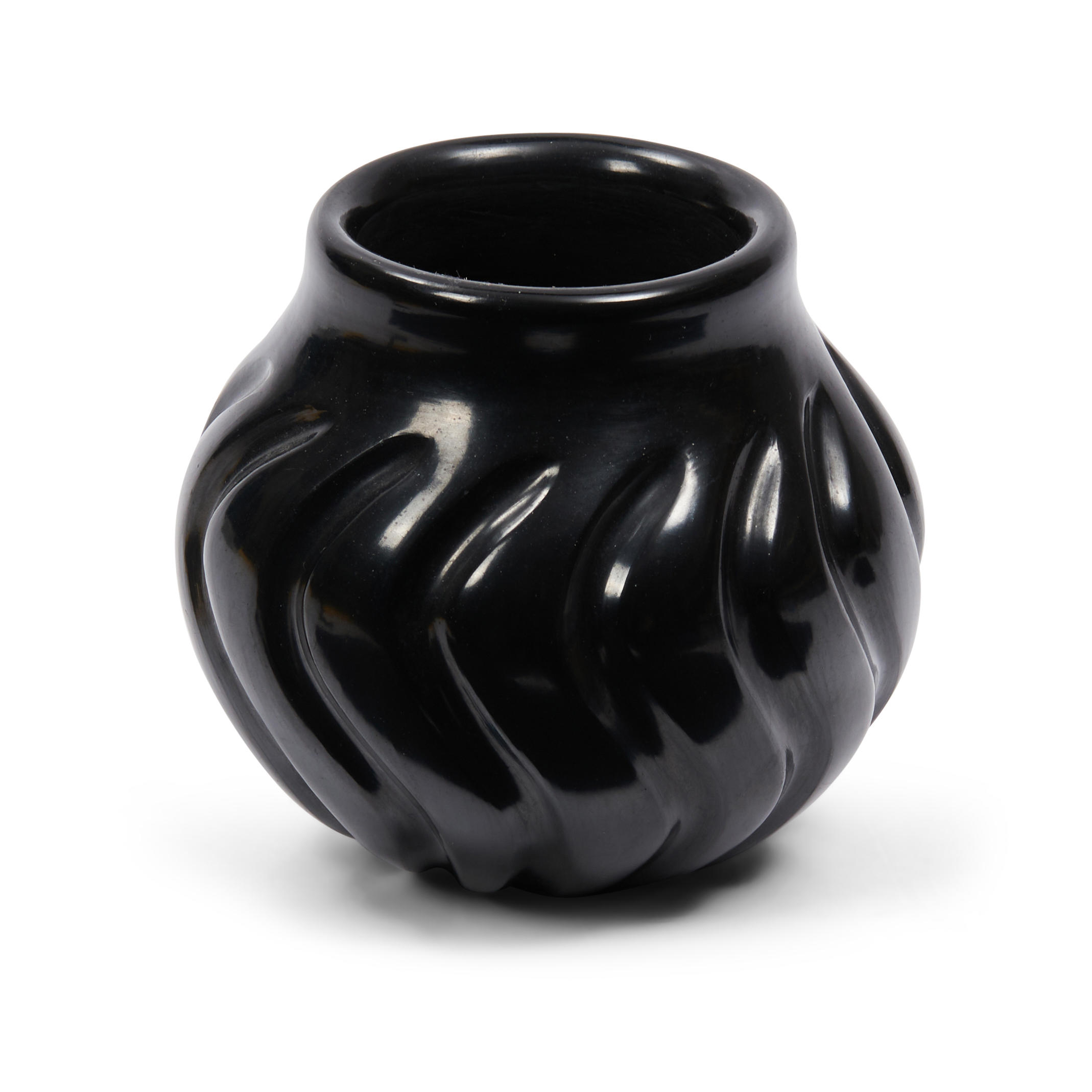 Appraisal: A CONTEMPORARY SANTA CLARA POTTERY SEED JAR Nathan Youngblood The