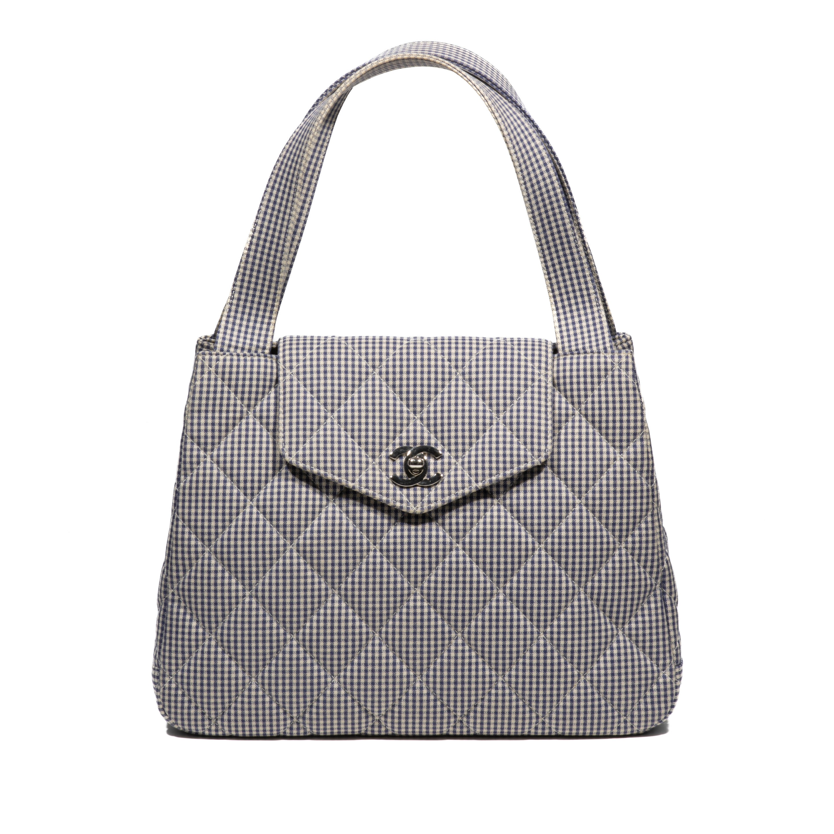 Appraisal: CHANEL COLLECTION PR T PORTER PRINTEMPS-ET SAC RABAT CM Directeur