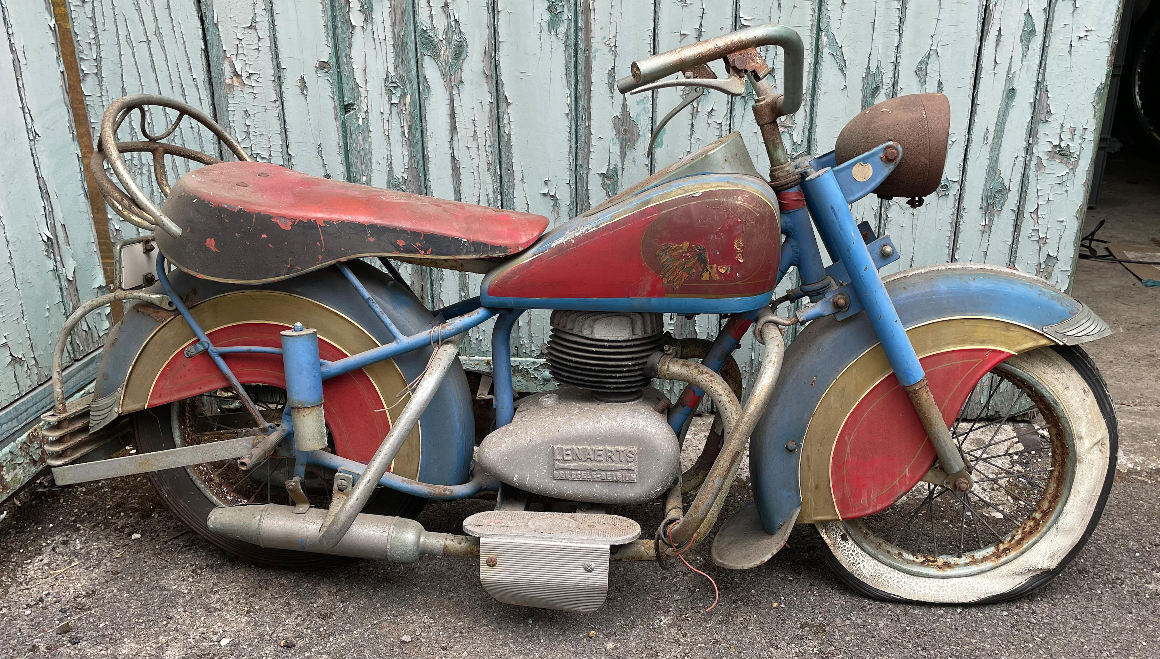 Appraisal: A FAIRGROUND MOTORCYCLE RIDE-ON BY LENAERTS Belgian s metal construction