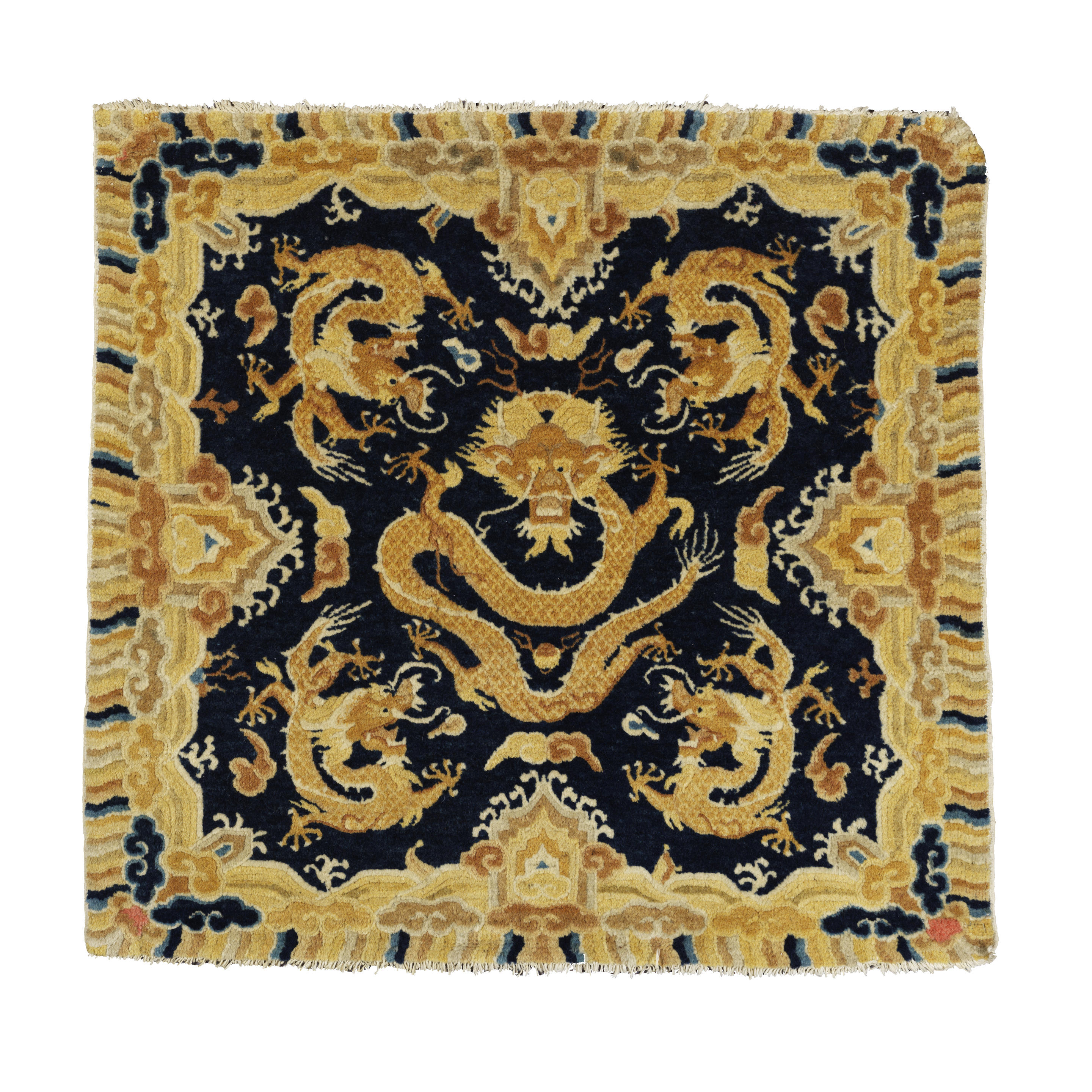 Appraisal: PETIT TAPIS EN LAINE D COR DE CINQ DRAGONS Fin