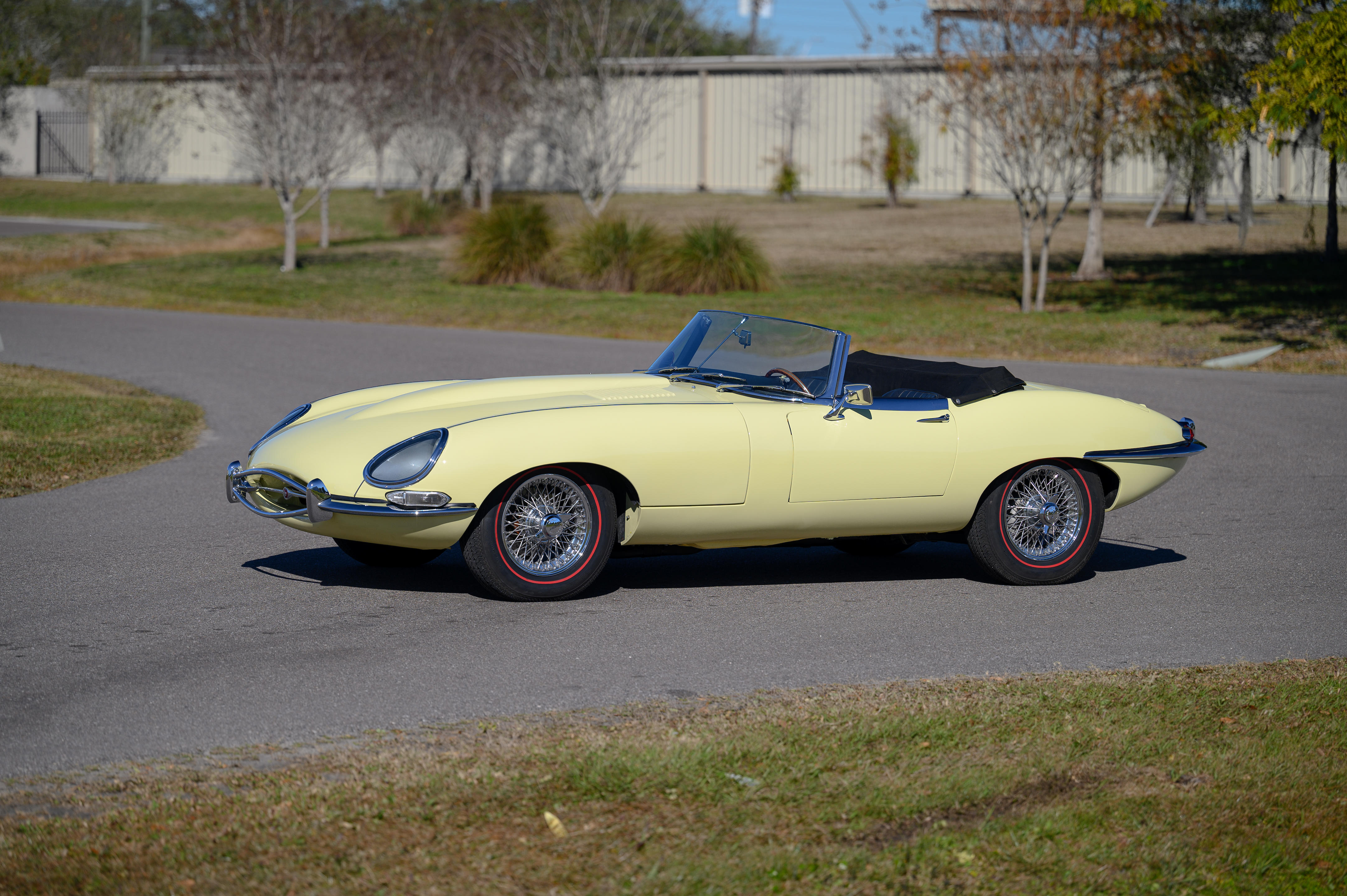 Appraisal: JAGUAR E-TYPE SERIES I ROADSTER CHASSIS NO E ENGINE NO