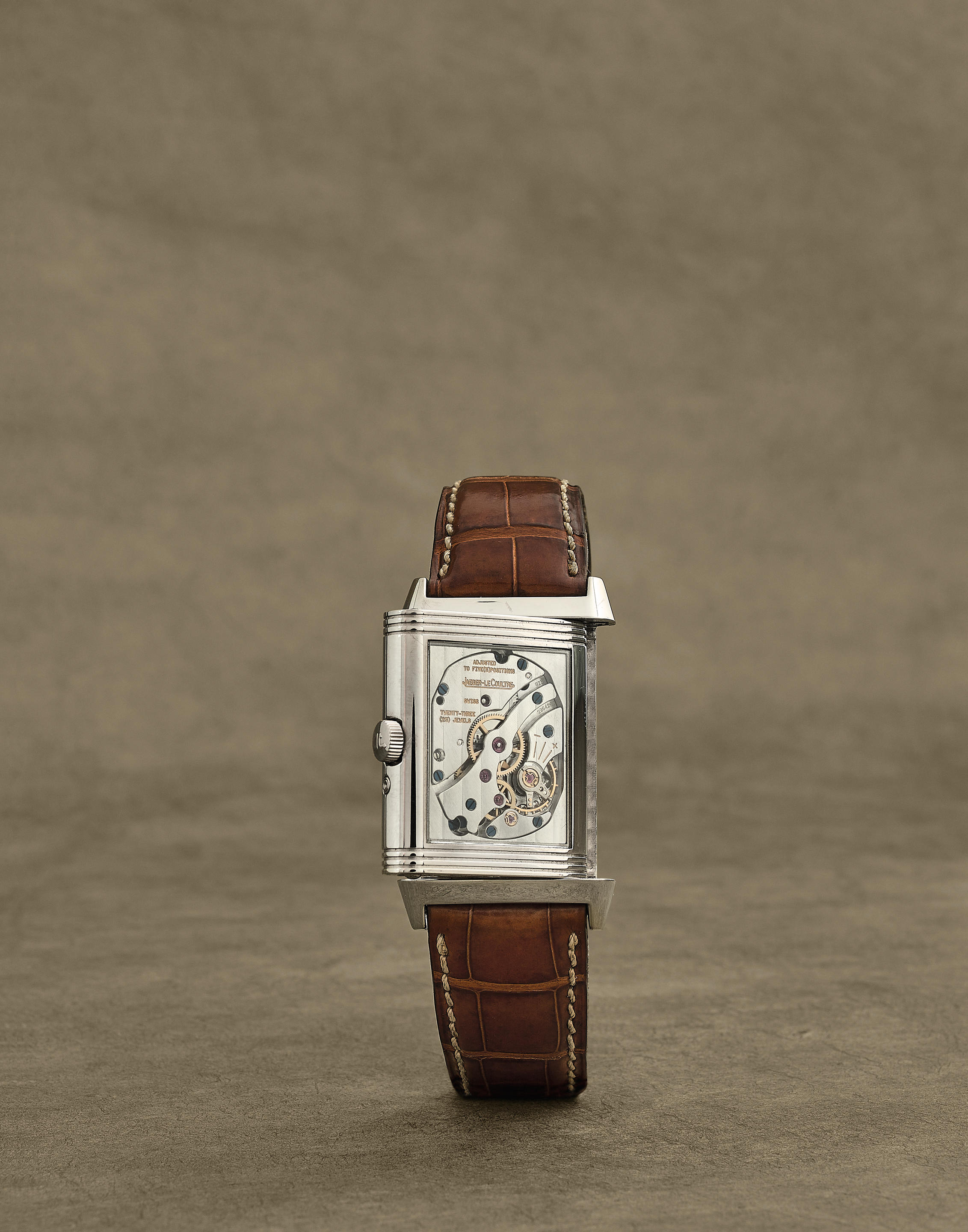 Appraisal: JAEGER-LECOULTRE MONTRE BRACELET EN OR BLANC K RECTANGULAIRE R VERSIBLE