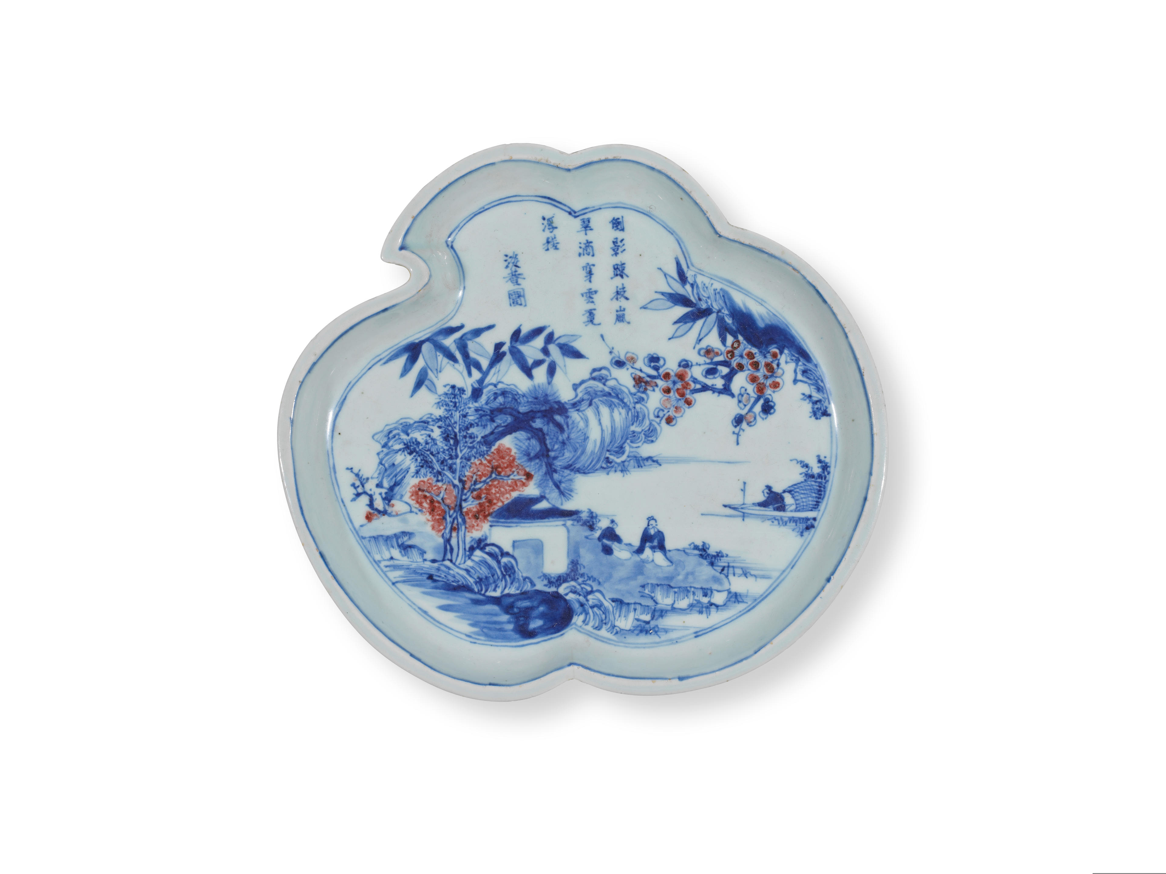 Appraisal: ASSIETTE EN PORCELAINE BLEU BLANC ET ROUGE DE CUIVRE D