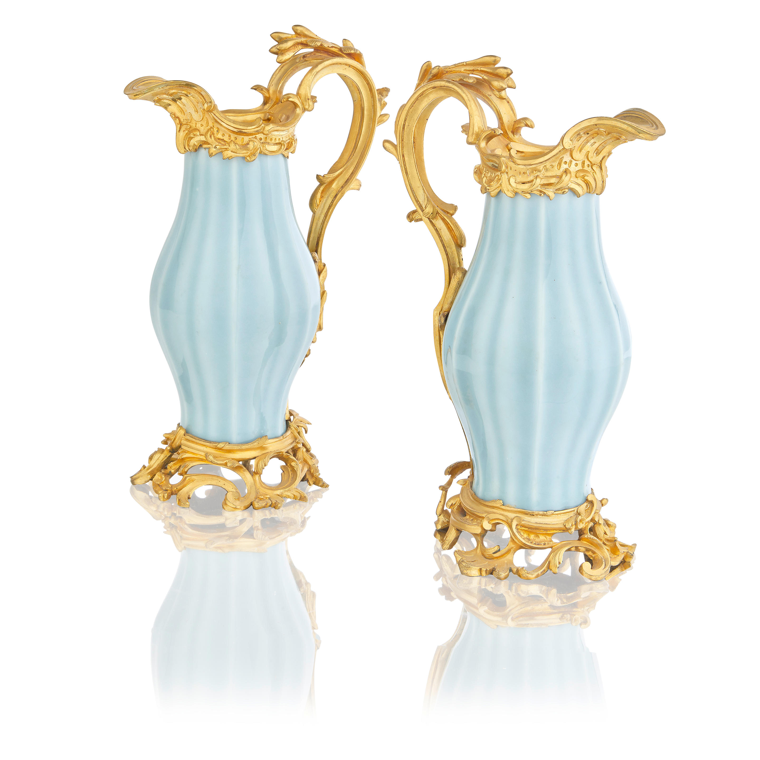 Appraisal: AN IMPORTANT PAIR OF LOUIS XV ORMOLU MOUNTED CHINESE 'CLAIR