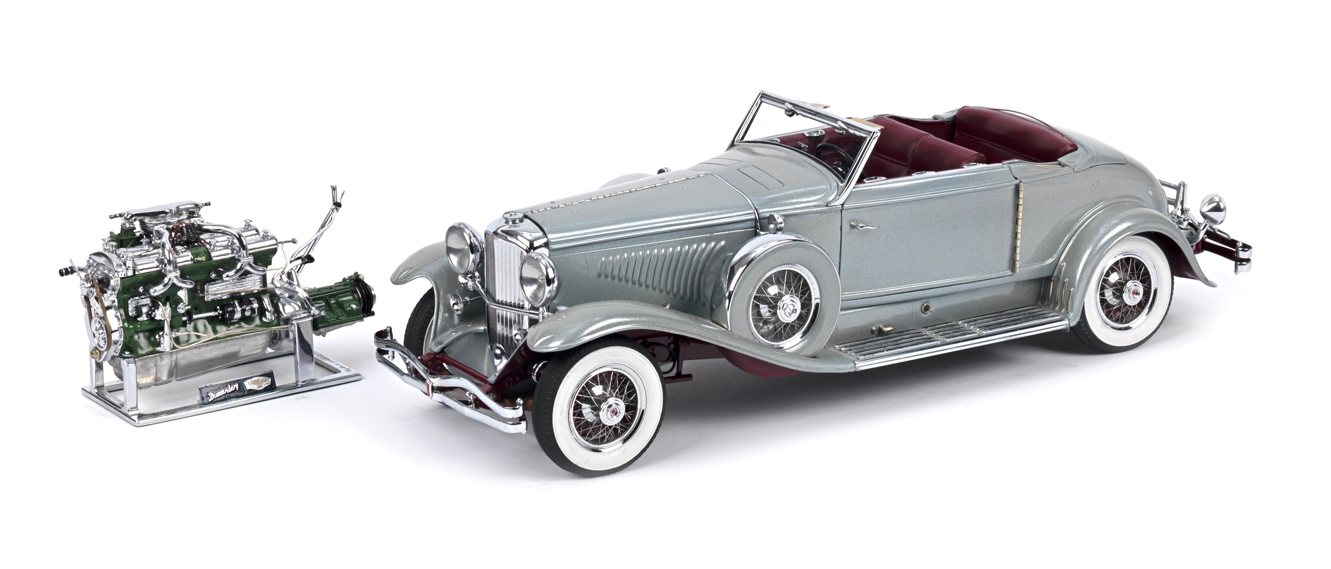 Appraisal: A SCALE MODEL OF A DUESENBERG 'J' ROLLSTON CONVERTIBLE VICTORIA