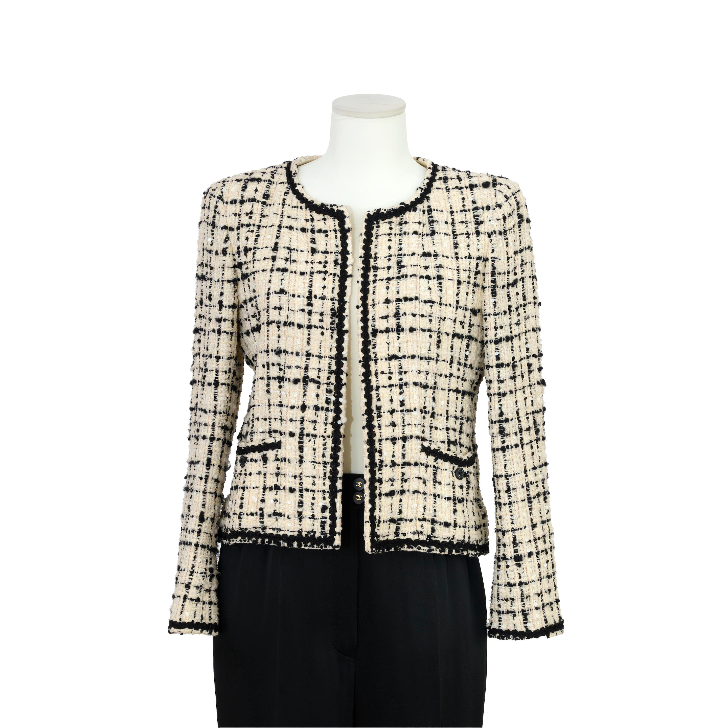 Appraisal: CHANEL COLLECTION PR T PORTER CROISI RE VESTE EN TWEED