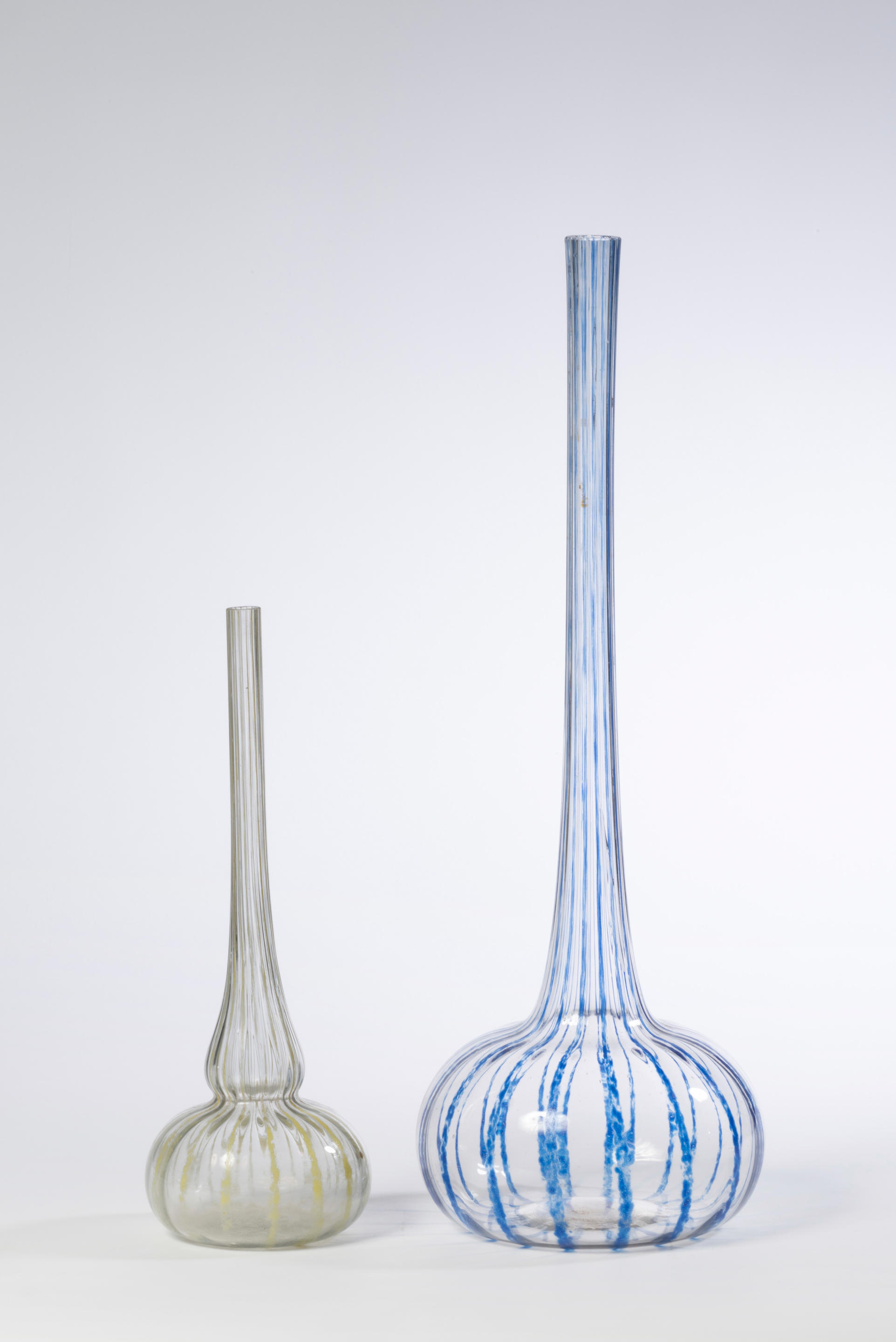 Appraisal: CHARLES SCHNEIDER - Suite de deux vases Berluze en verre