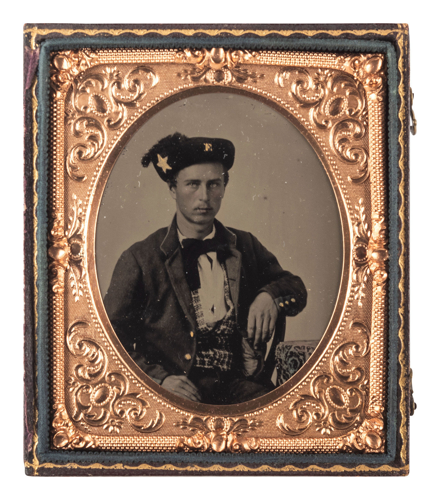 Appraisal: CIVIL WAR Sixth plate tintype of a young soldier possibly