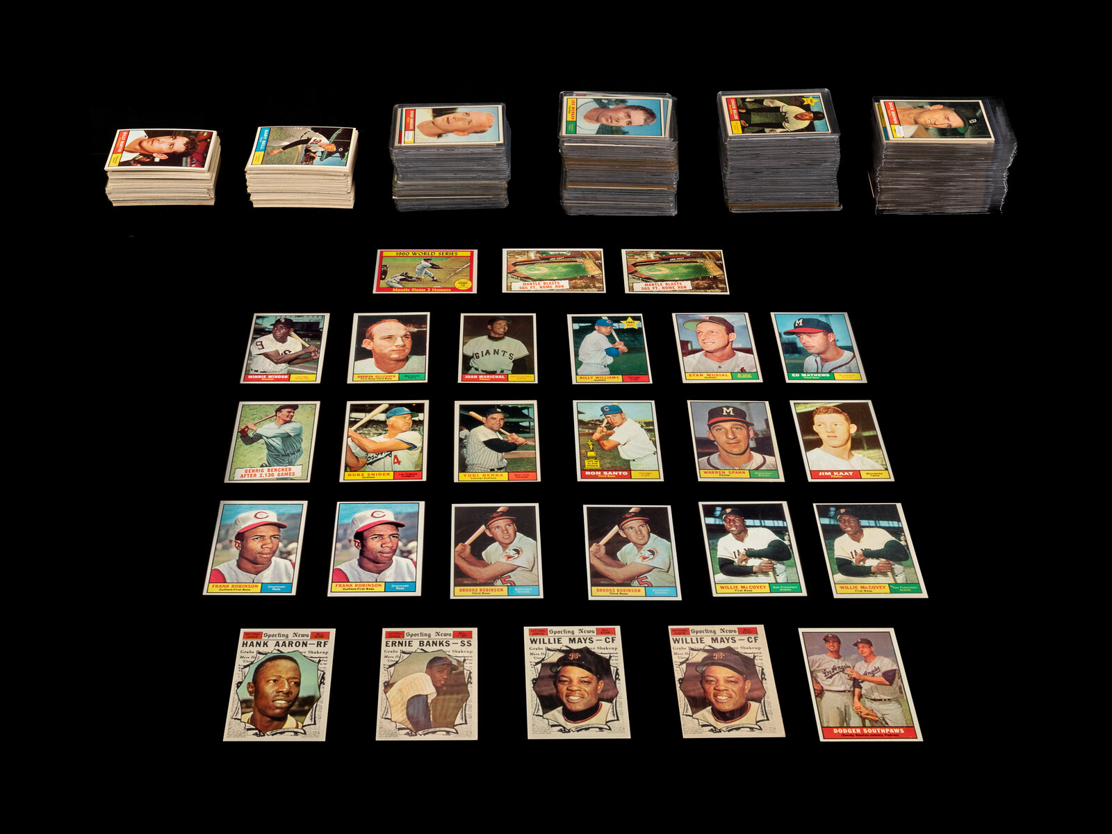 Appraisal: A Group of Over Assorted Topps Baseball Cards Including Multiple