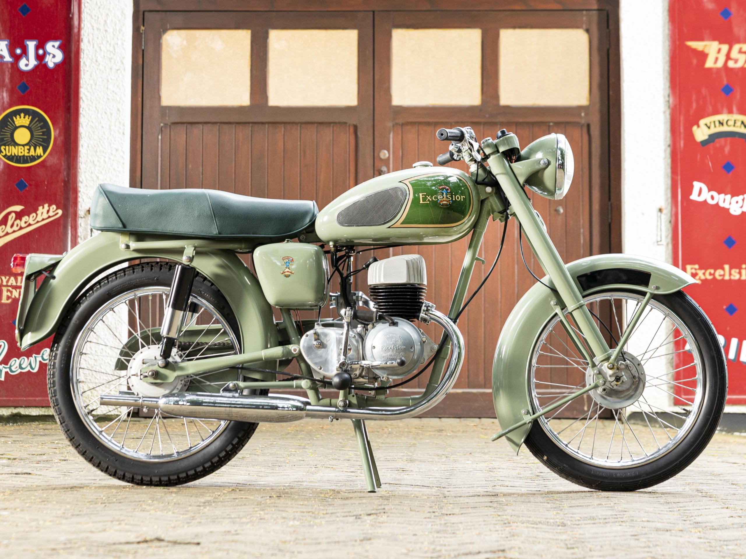 Appraisal: THE ANTHONY R EAST CLASSIC MOTORCYCLE COLLECTION C EXCELSIOR CC