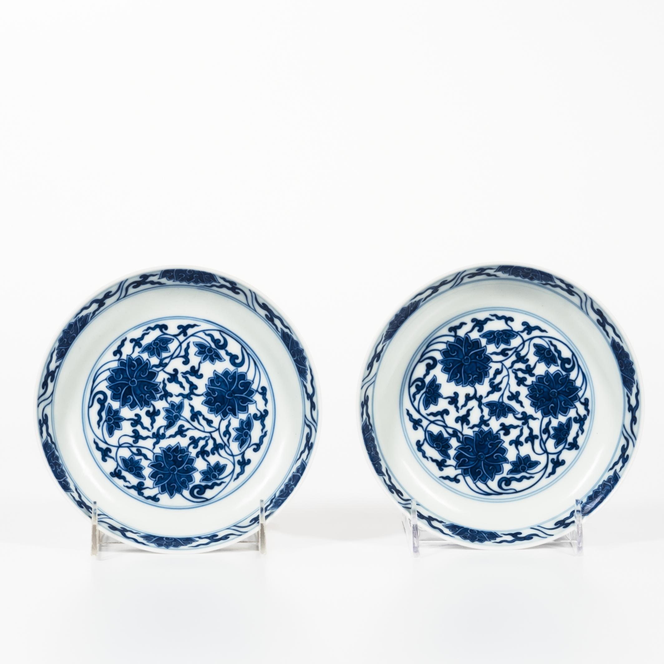 Appraisal: PAIR OF BLUE AND WHITE LOTUS DISHES China th th