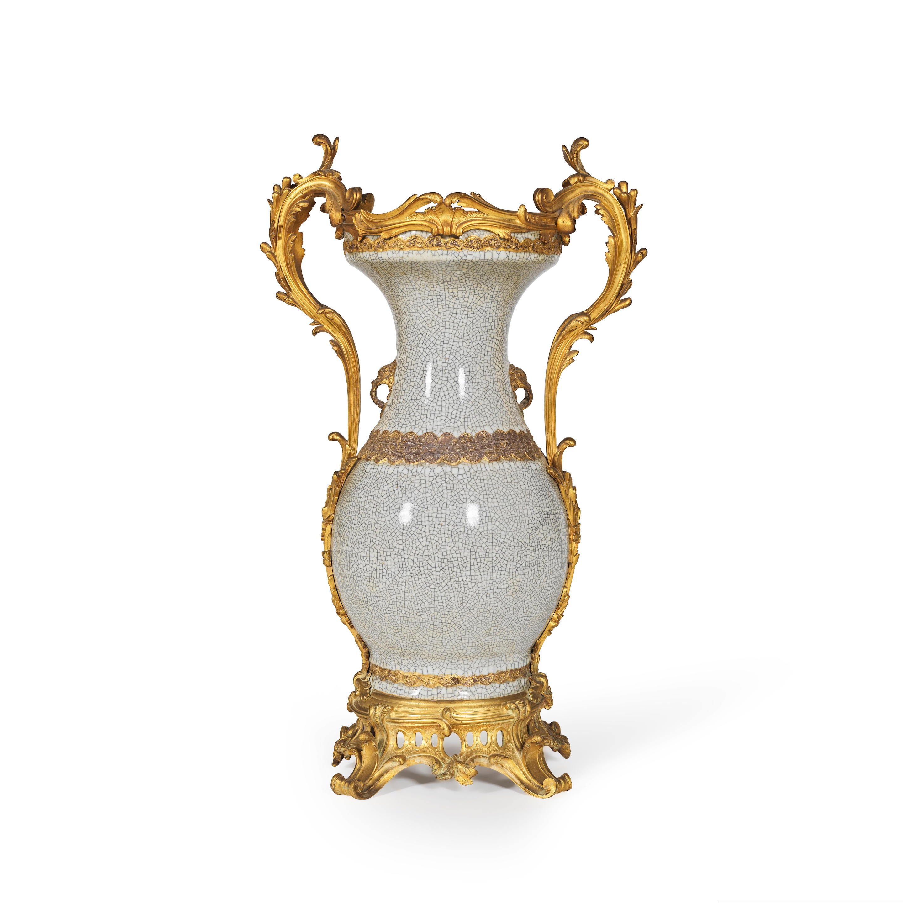 Appraisal: GRAND VASE DE FORME BALUSTRE EN PORCELAINE CRAQUEL E ET