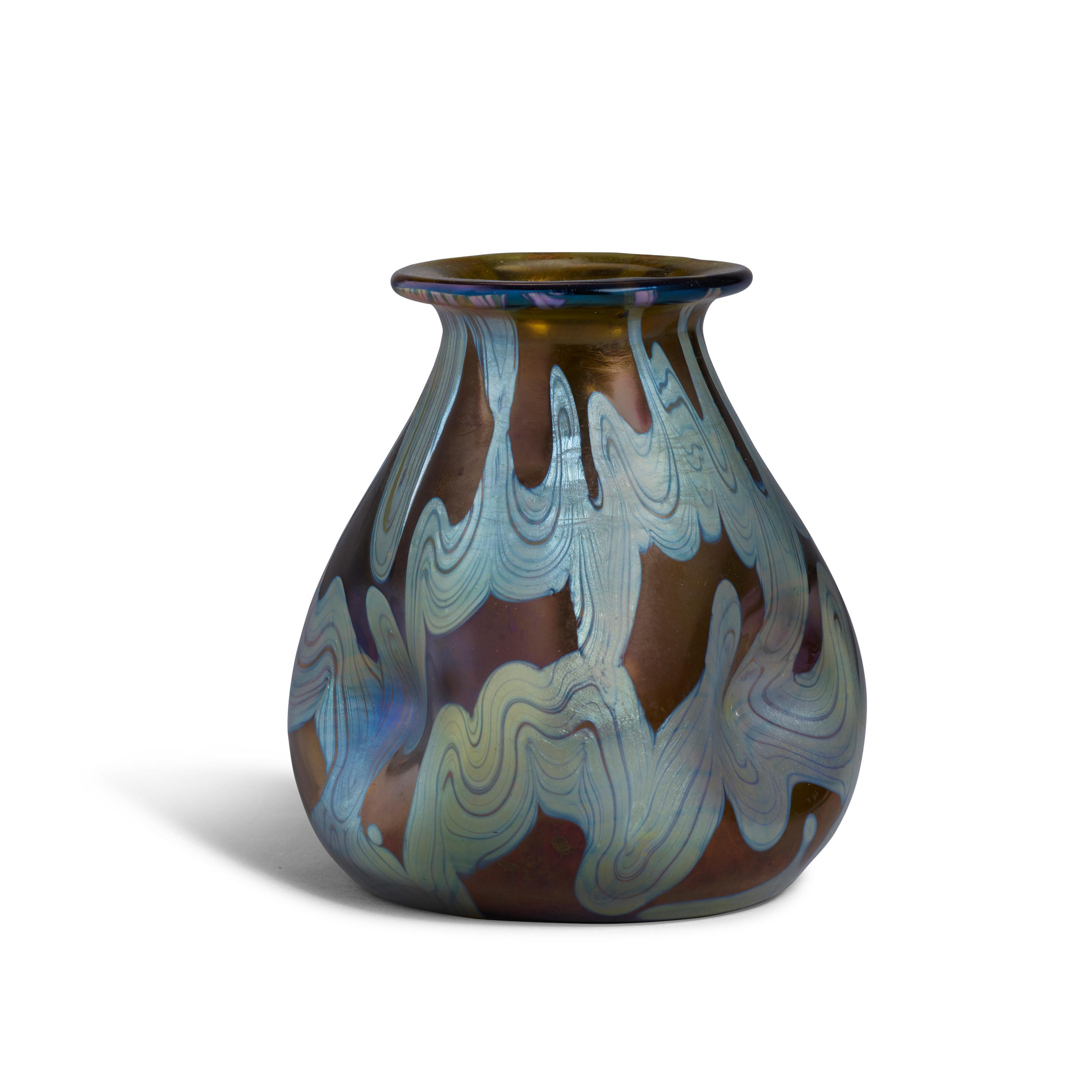 Appraisal: LOETZ - Ph nomen Vase circa blown glass etched 'Loetz