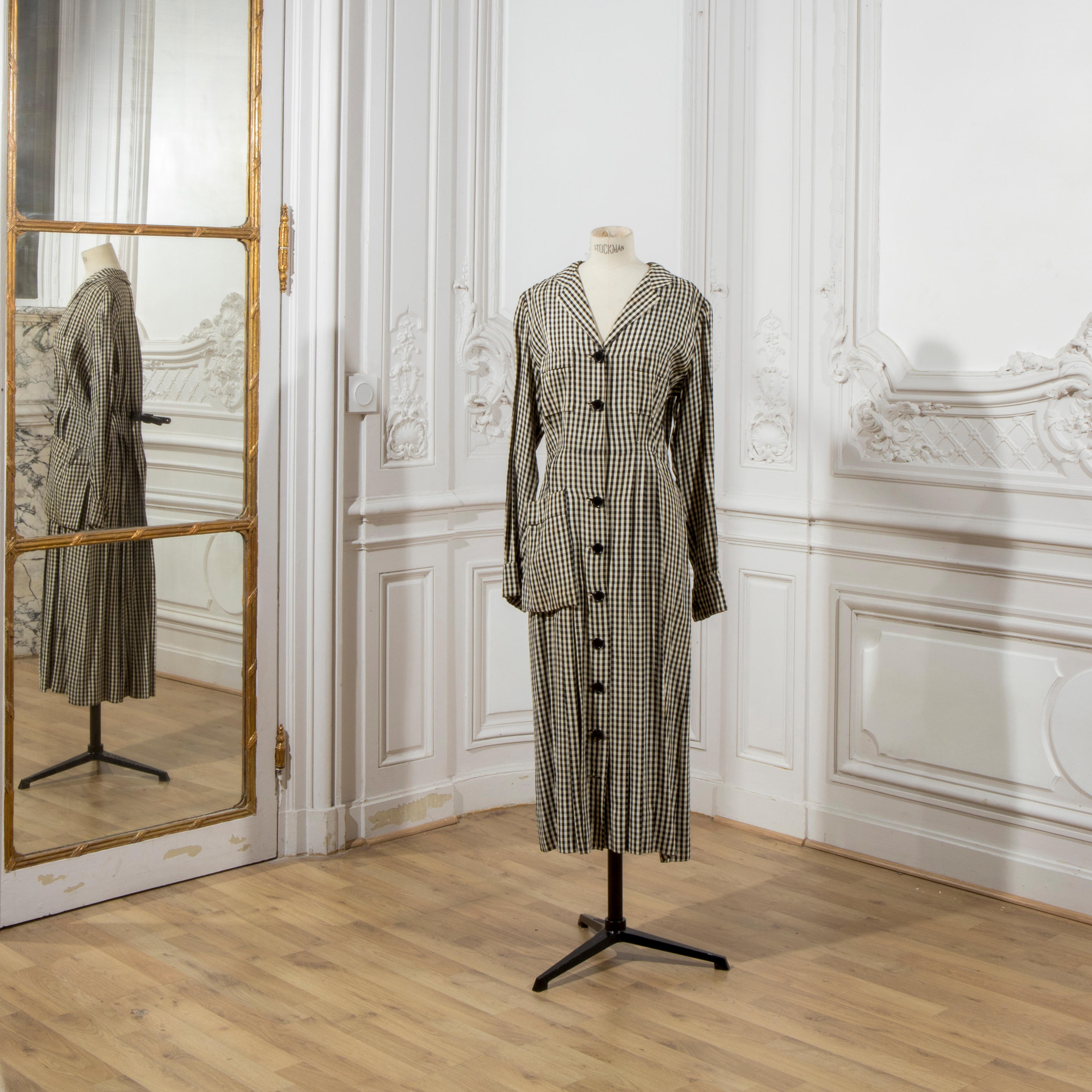 Appraisal: JEAN PATOU COLLECTION HAUTE COUTURE CIRCA ROBE DE JOUR EN