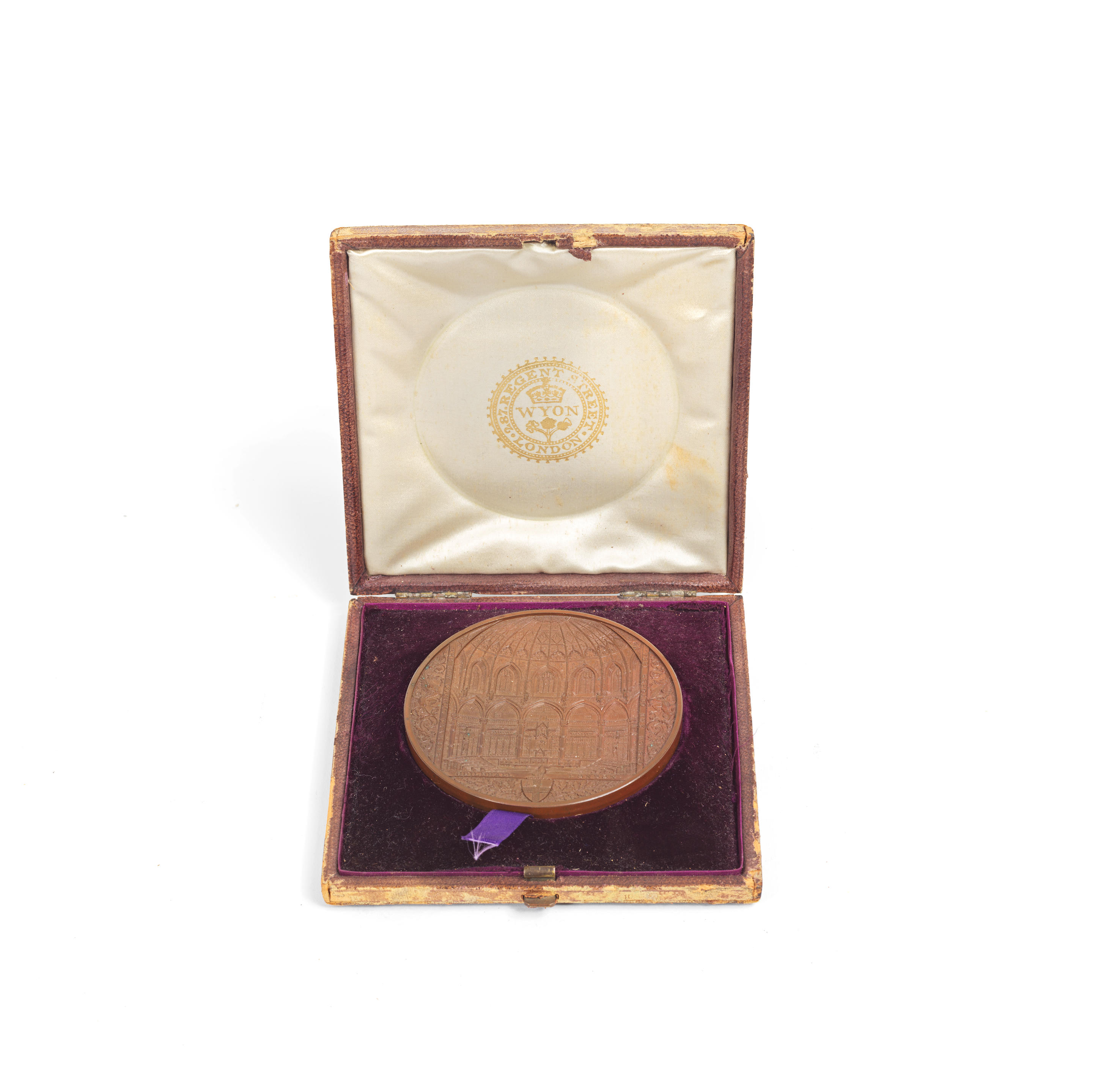 Appraisal: A CASED BRONZE PRESENTATION GUILDHALL MEDALLION CAST BY JS AB