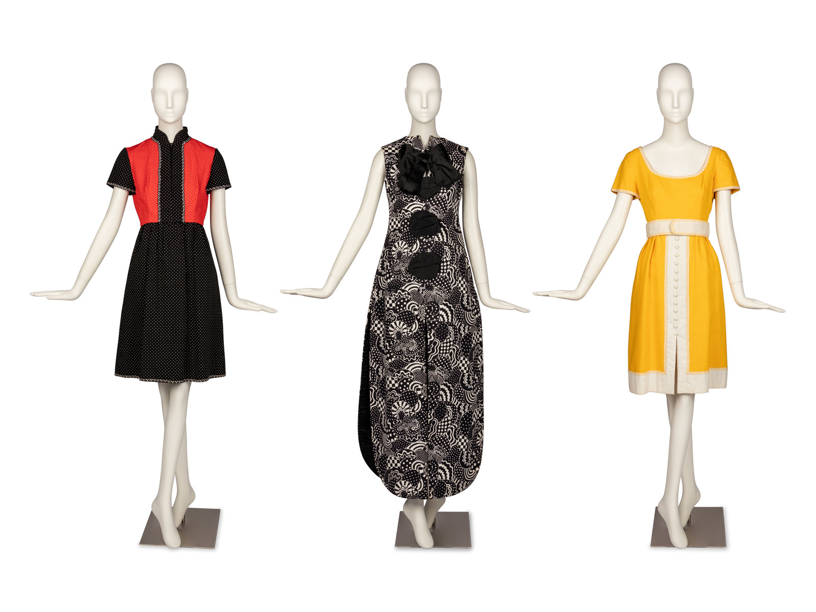 Appraisal: Three Dresses by Oscar de la Renta and Geoffrey Beene