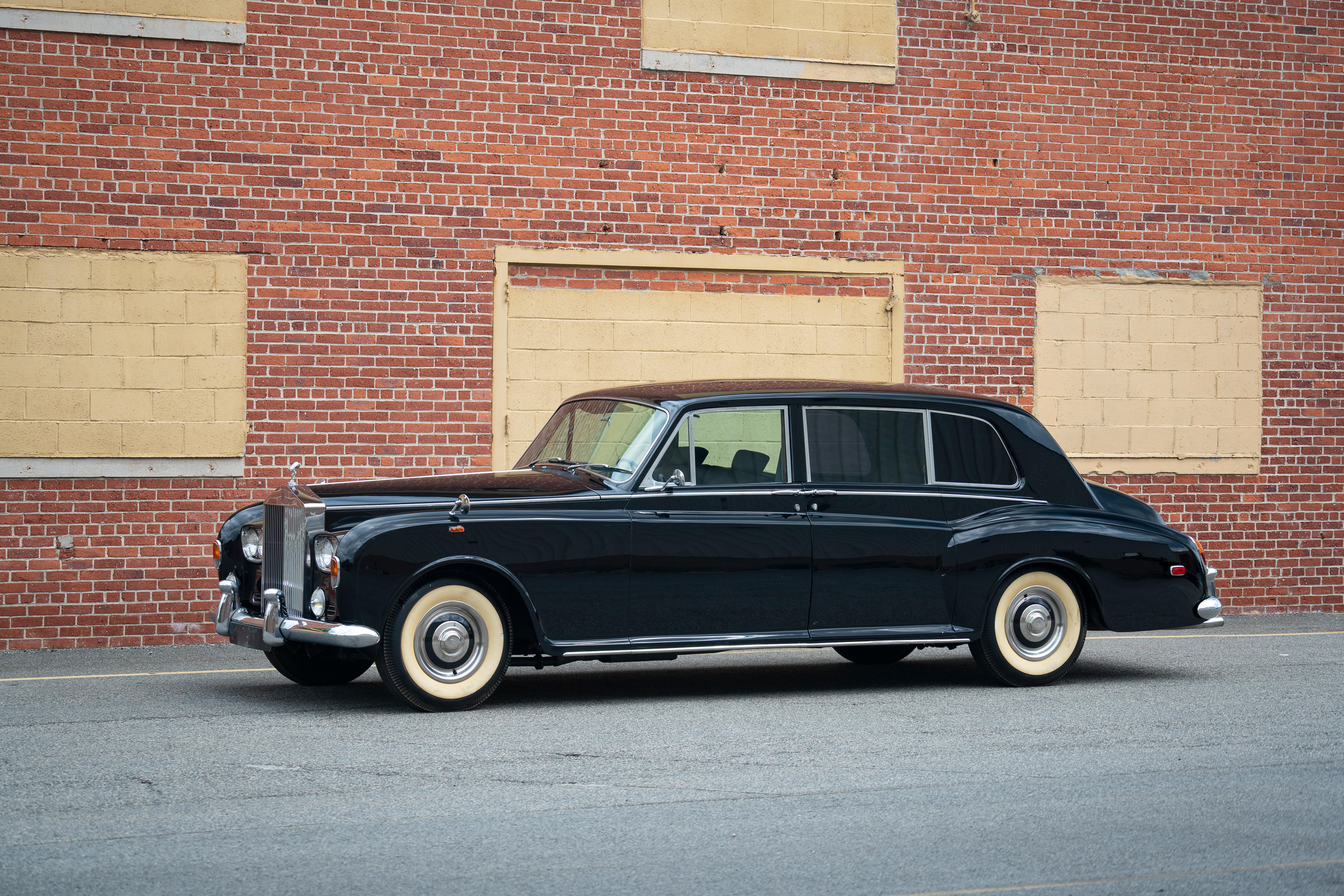 Appraisal: ROLLS-ROYCE PHANTOM VI LIMOUSINE COACHWORK BY MULLINER PARK WARD CHASSIS