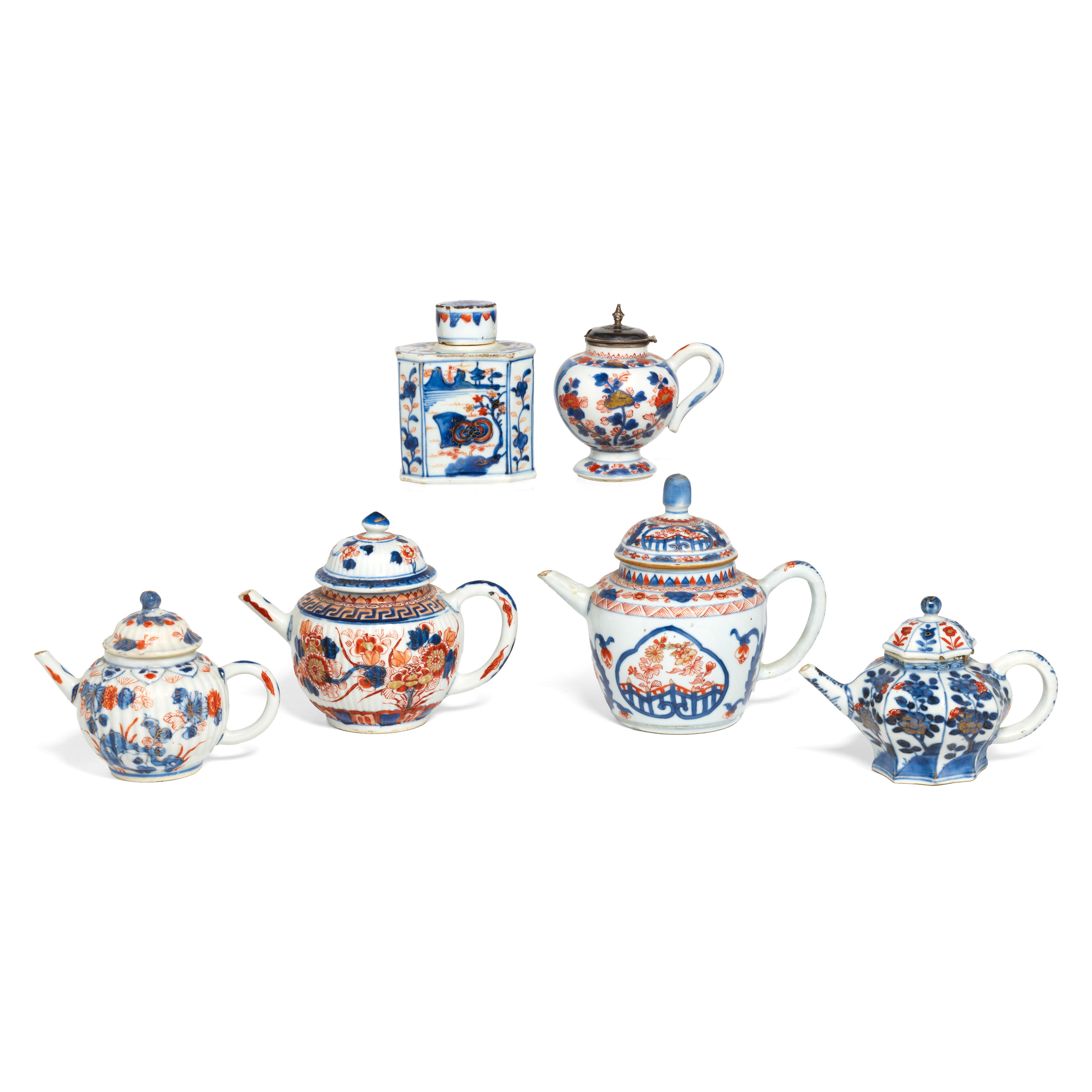 Appraisal: A GROUP OF FIVE CHINESE IMARI TEA WARES AND A