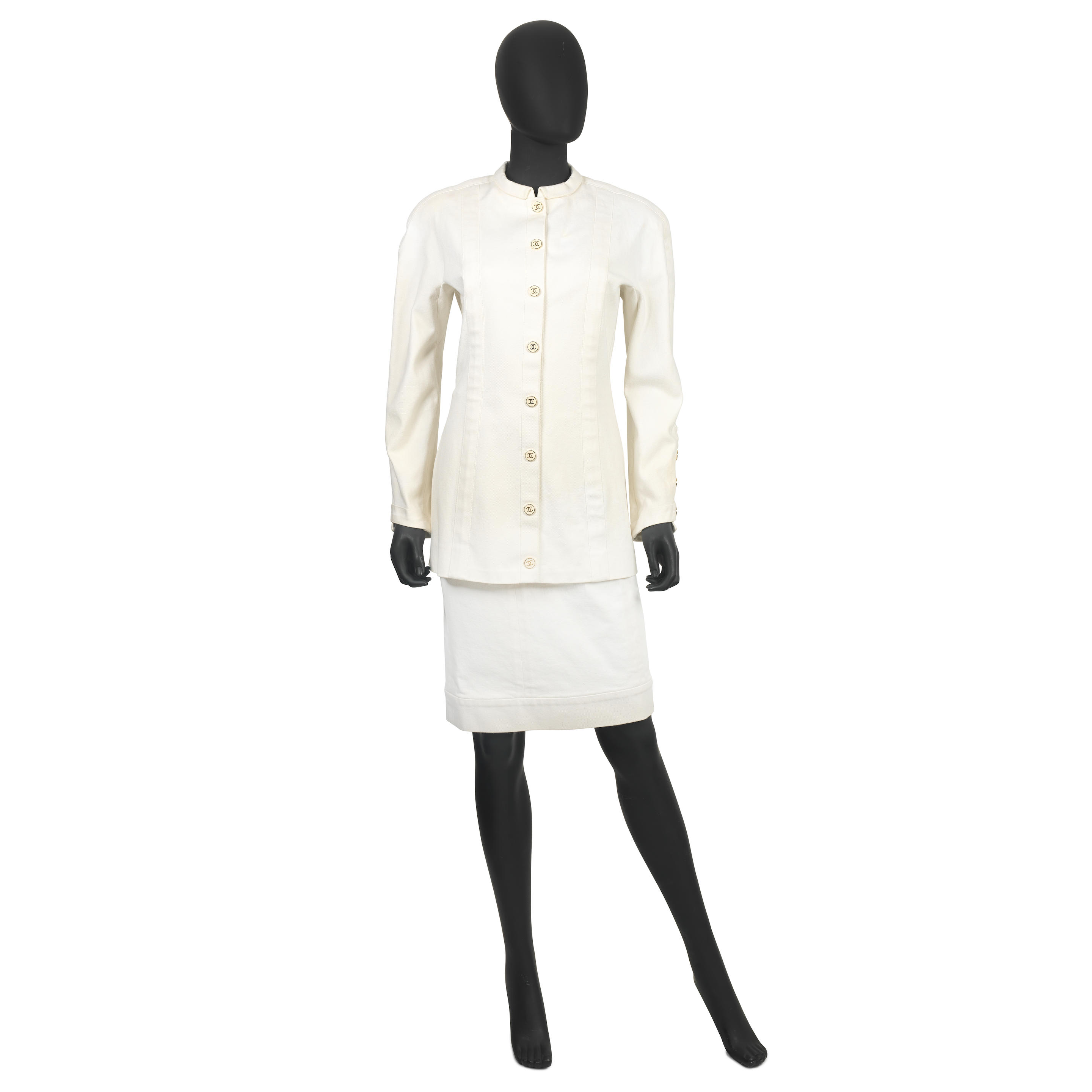 Appraisal: KARL LAGERFELD FOR CHANEL A WHITE COTTON SKIRT SUIT Cruise