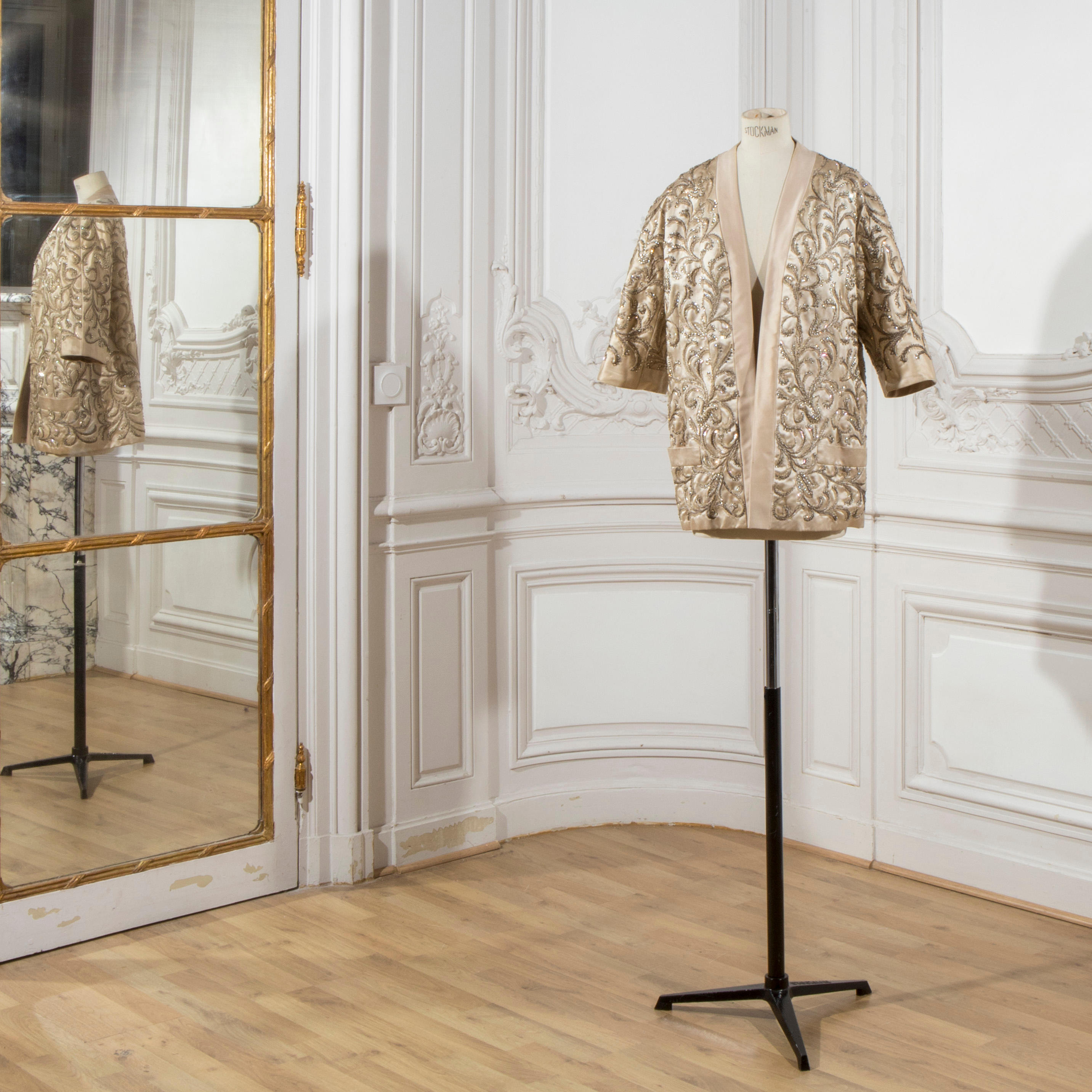 Appraisal: JEAN PATOU COLLECTION HAUTE COUTURE CIRCA PALETOT DU SOIR EN