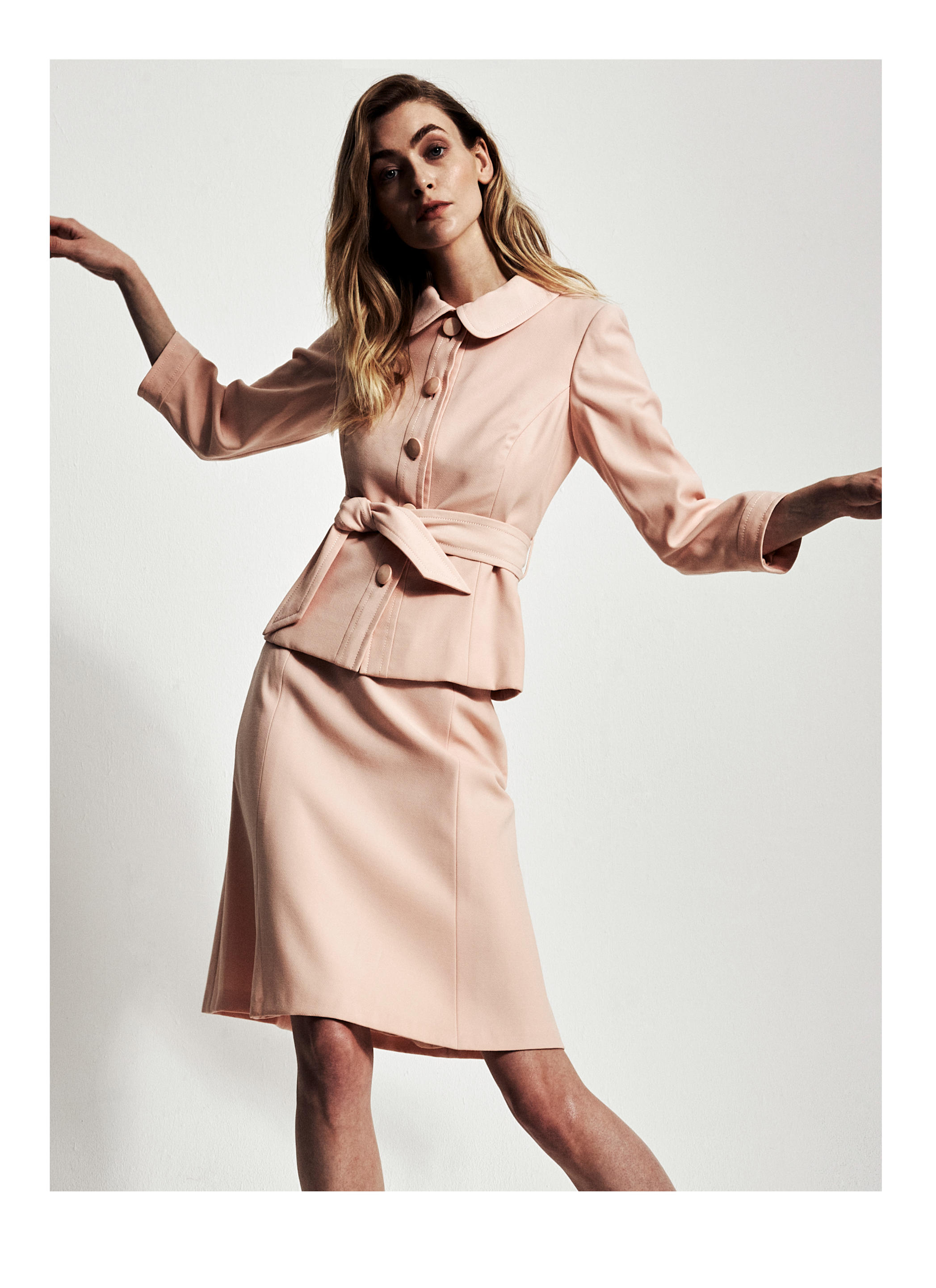 Appraisal: VALENTINO COUTURE A PALE PINK SKIRT SUIT Autumn Winter The