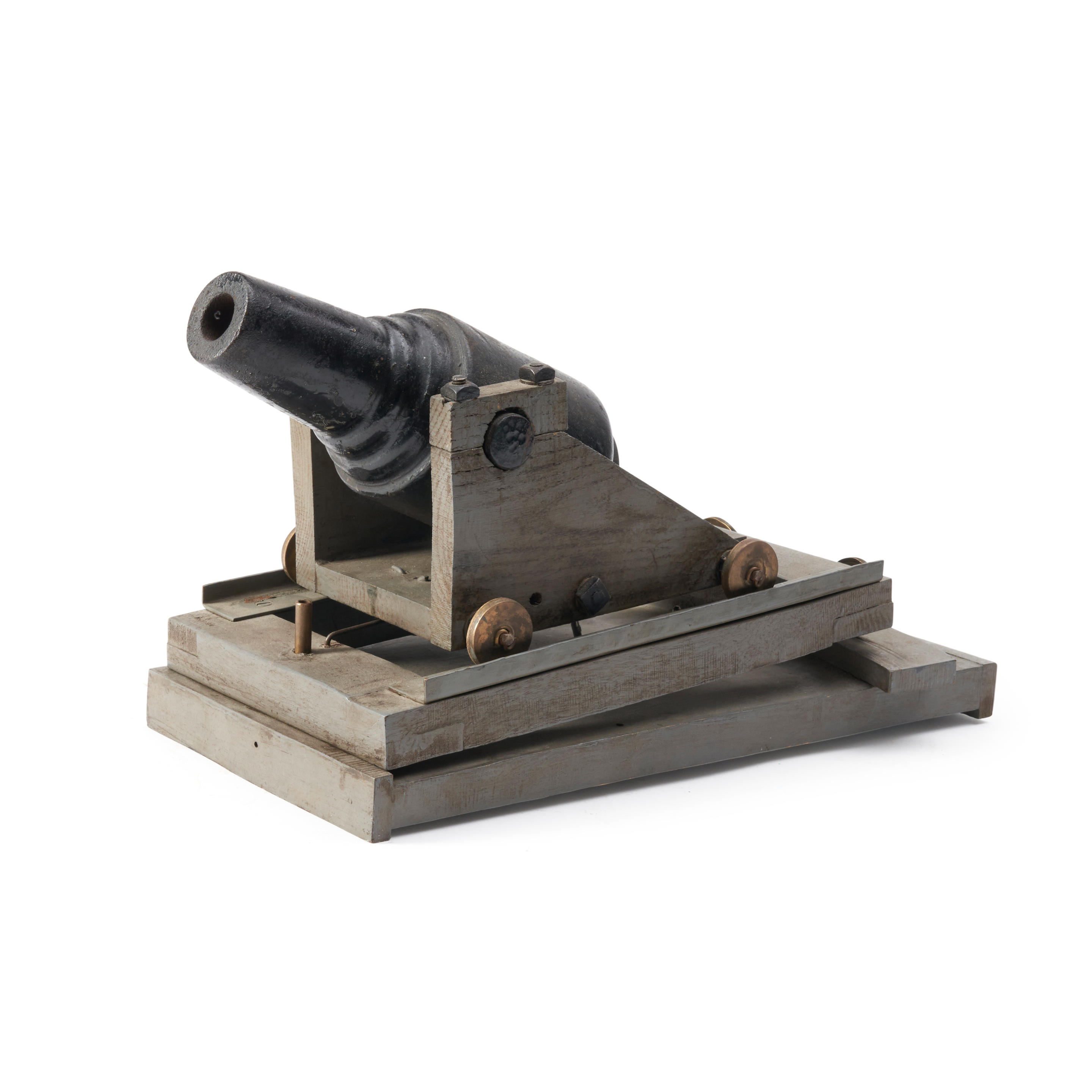 Appraisal: MINIATURE COASTAL ARTILLERY BATTERY CANNON AND MOUNT EARLY TH CENTURY