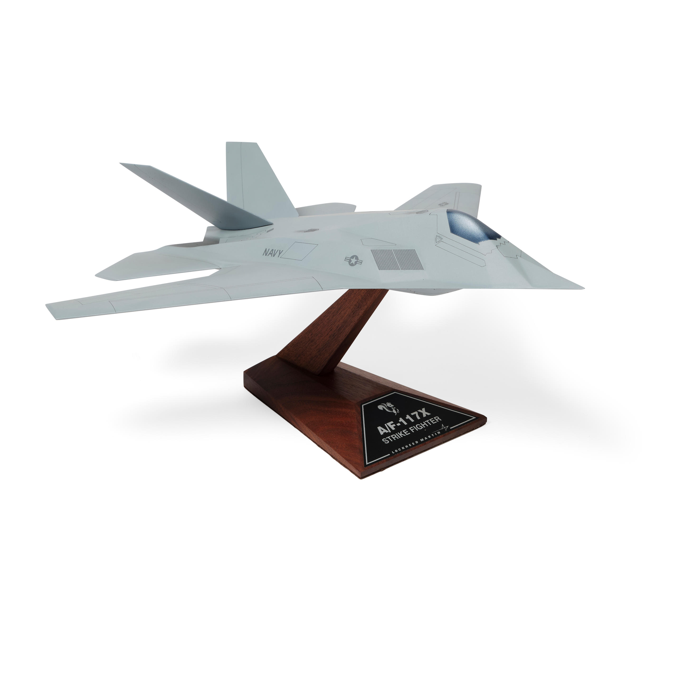 Appraisal: LOCKHEED MARTIN SKUNK WORKS A F- X CONTRACTOR'S CONCEPT MODEL