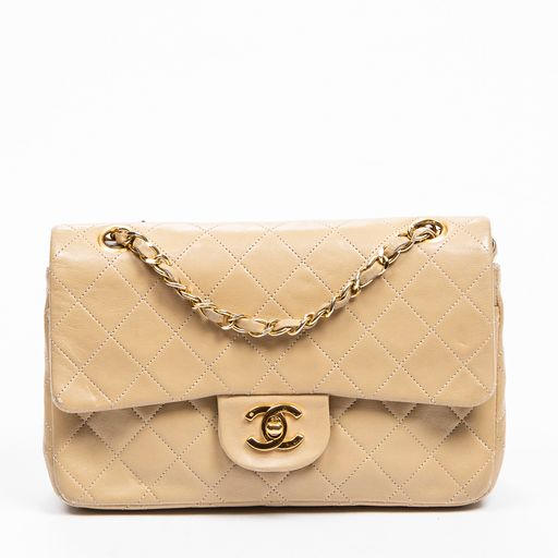 Appraisal: CHANEL COLLECTION PR T PORTER CIRCA SAC CLASSIQUE TIMELESS CM