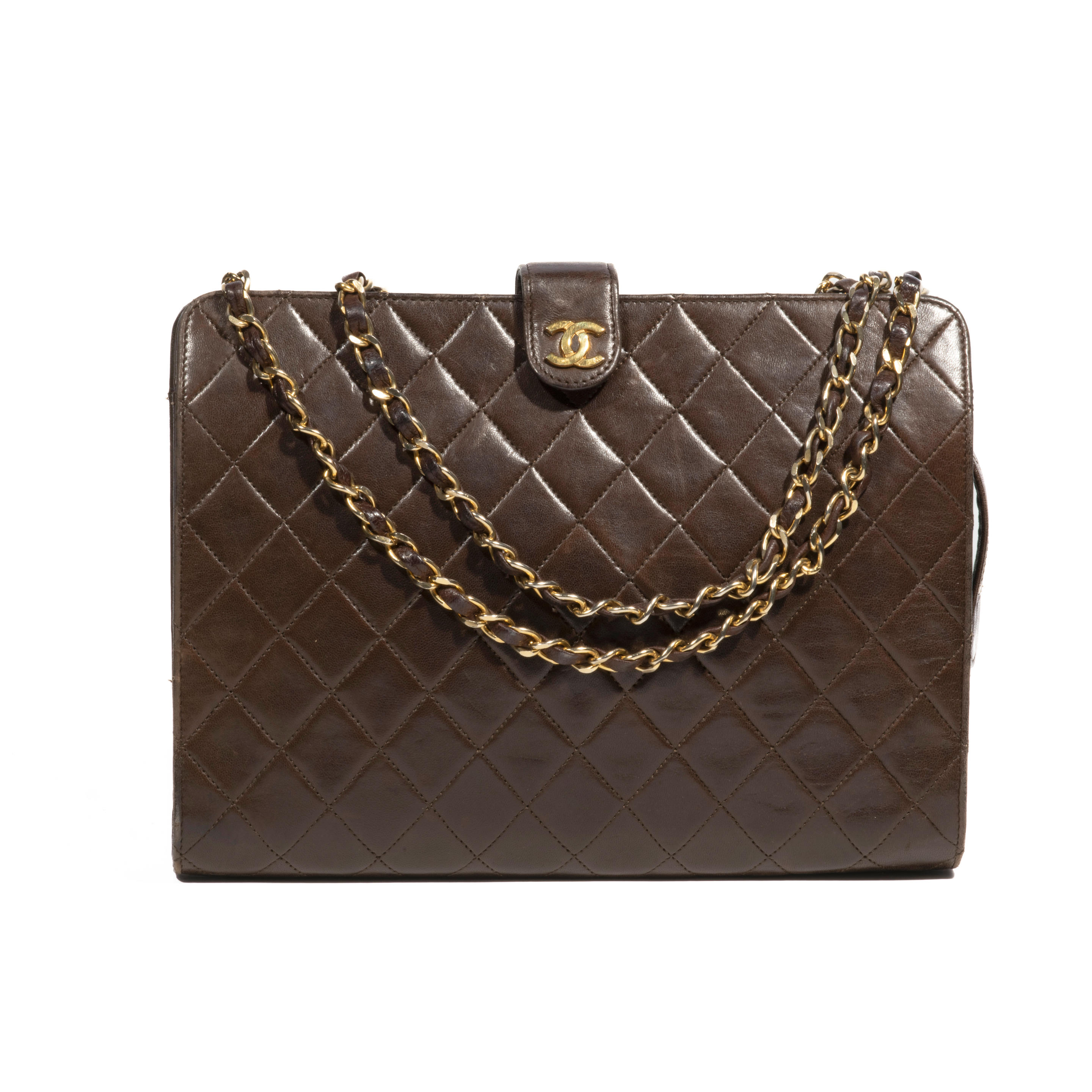 Appraisal: CHANEL COLLECTION PR T PORTER CIRCA SAC AVEC LANGUETTE CM