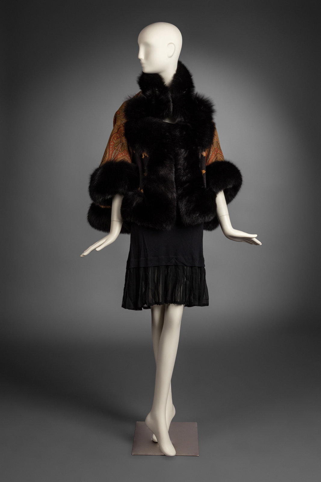 Appraisal: Ralph Rucci Fox Fur Trimmed Jacket Oversized open-front jacket in