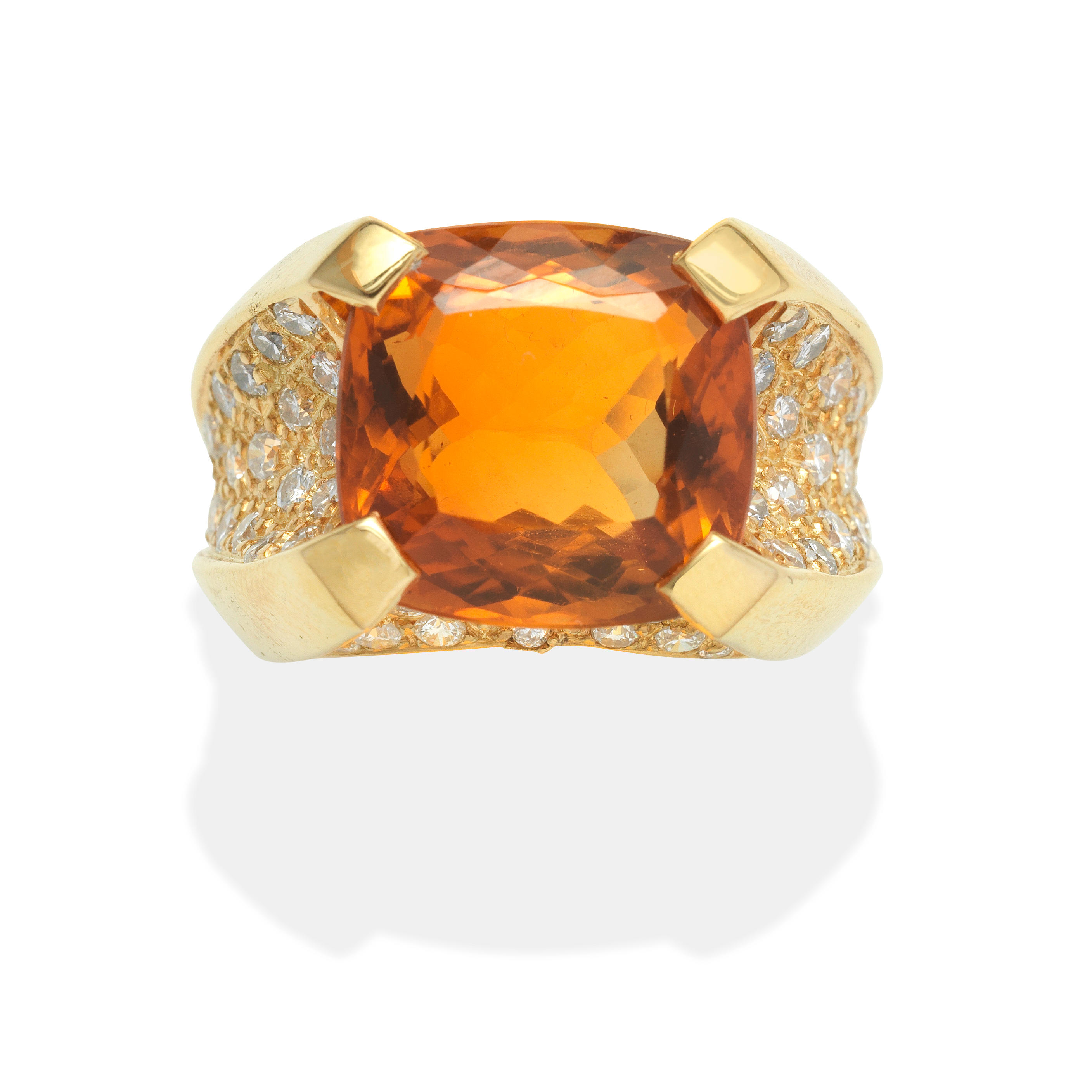 Appraisal: CITRINE AND DIAMOND RING Cushion-shaped citrine approx cts Brilliant-cut diamonds