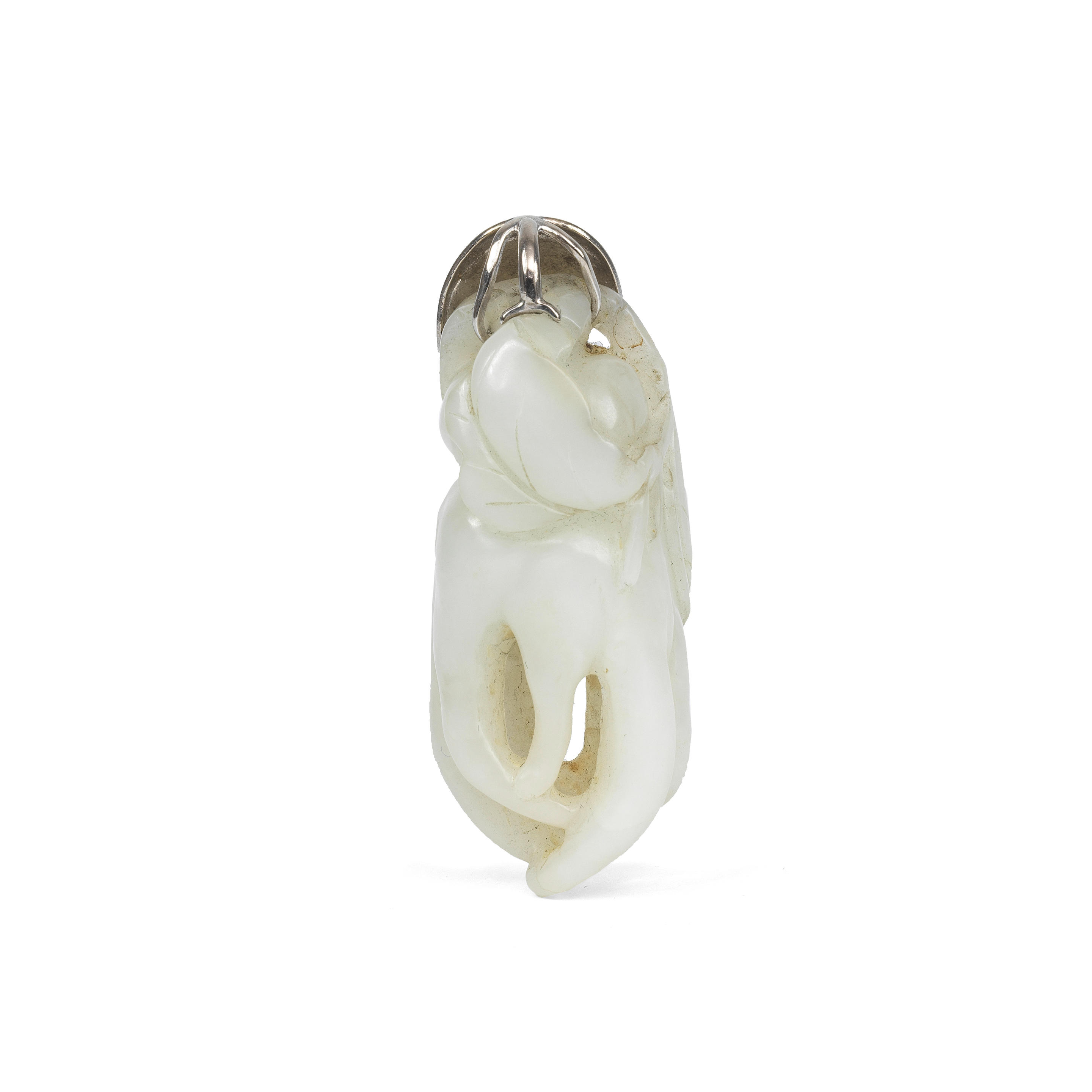 Appraisal: A WHITE JADE 'BUDDHA'S HAND' PENDANT th century Of citrus