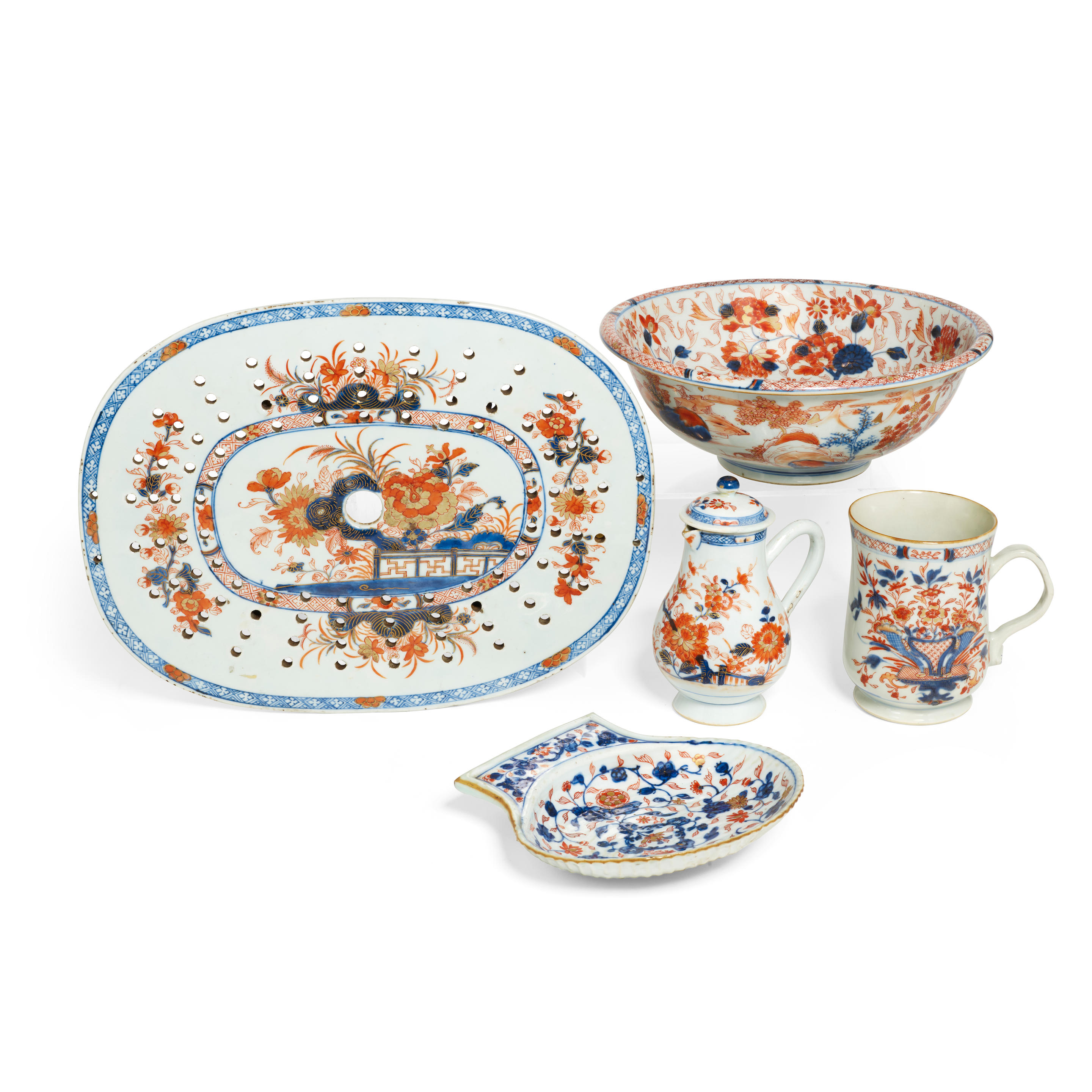 Appraisal: A GROUP OF FIVE CHINESE IMARI WARES th - th