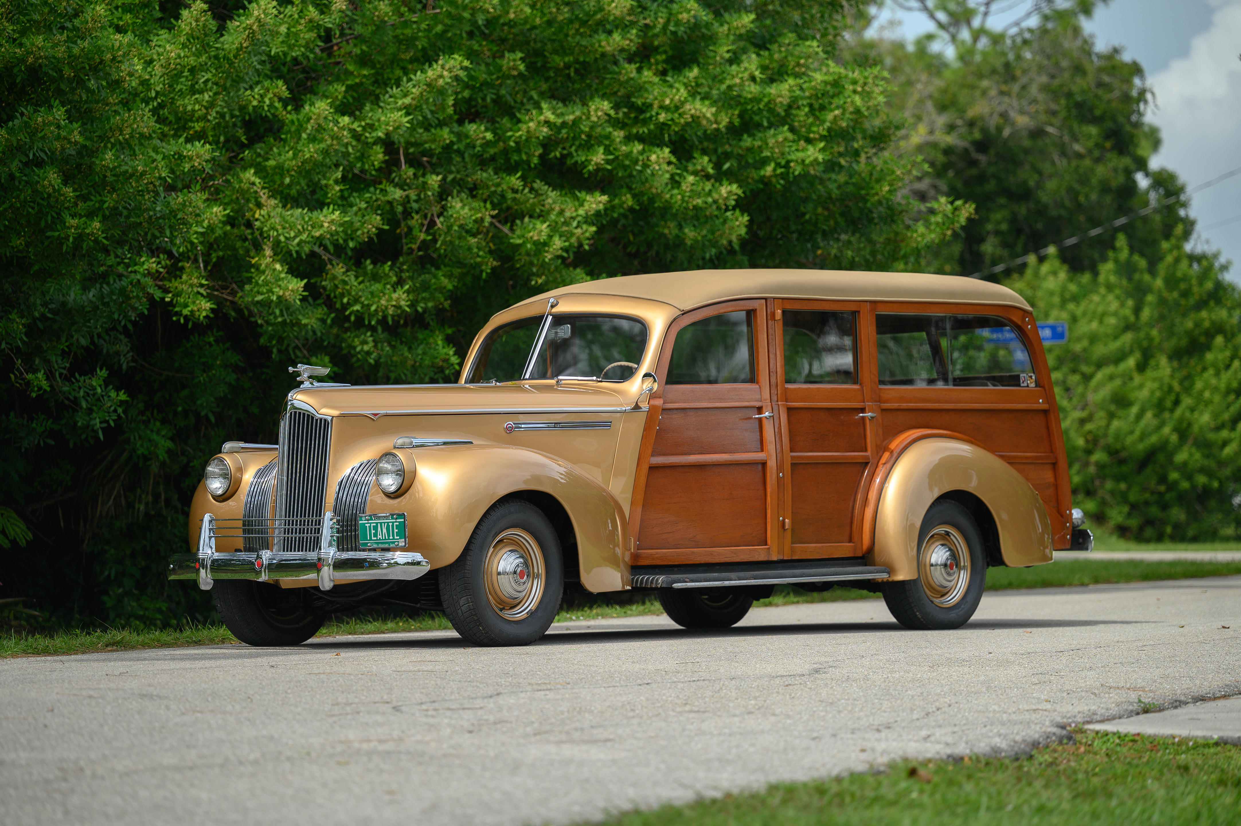 Appraisal: PACKARD DELUXE STATION WAGON COACHWORK BY HERCULES CHASSIS NO D