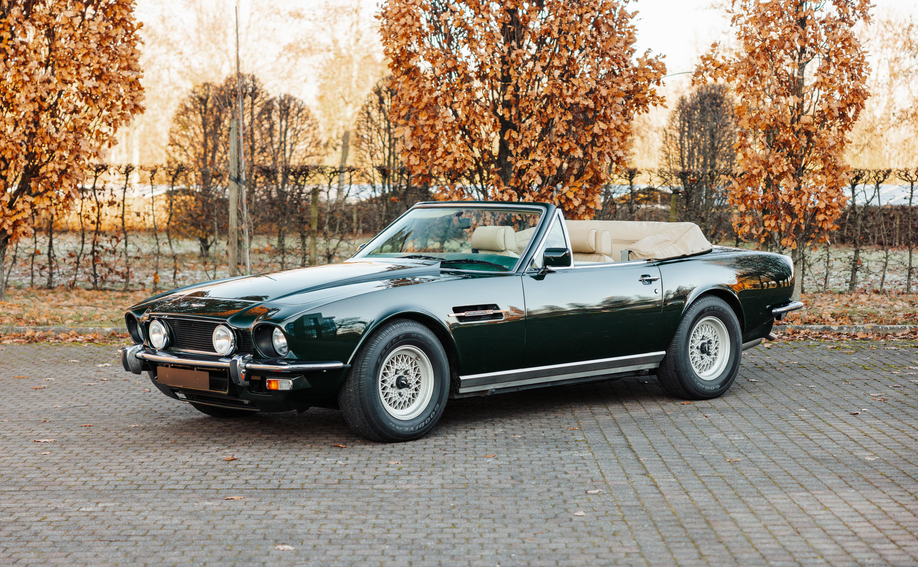 Appraisal: ASTON MARTIN V VOLANTE CONVERTIBLE CHASSIS NO SCFCV CXKTL ENGINE