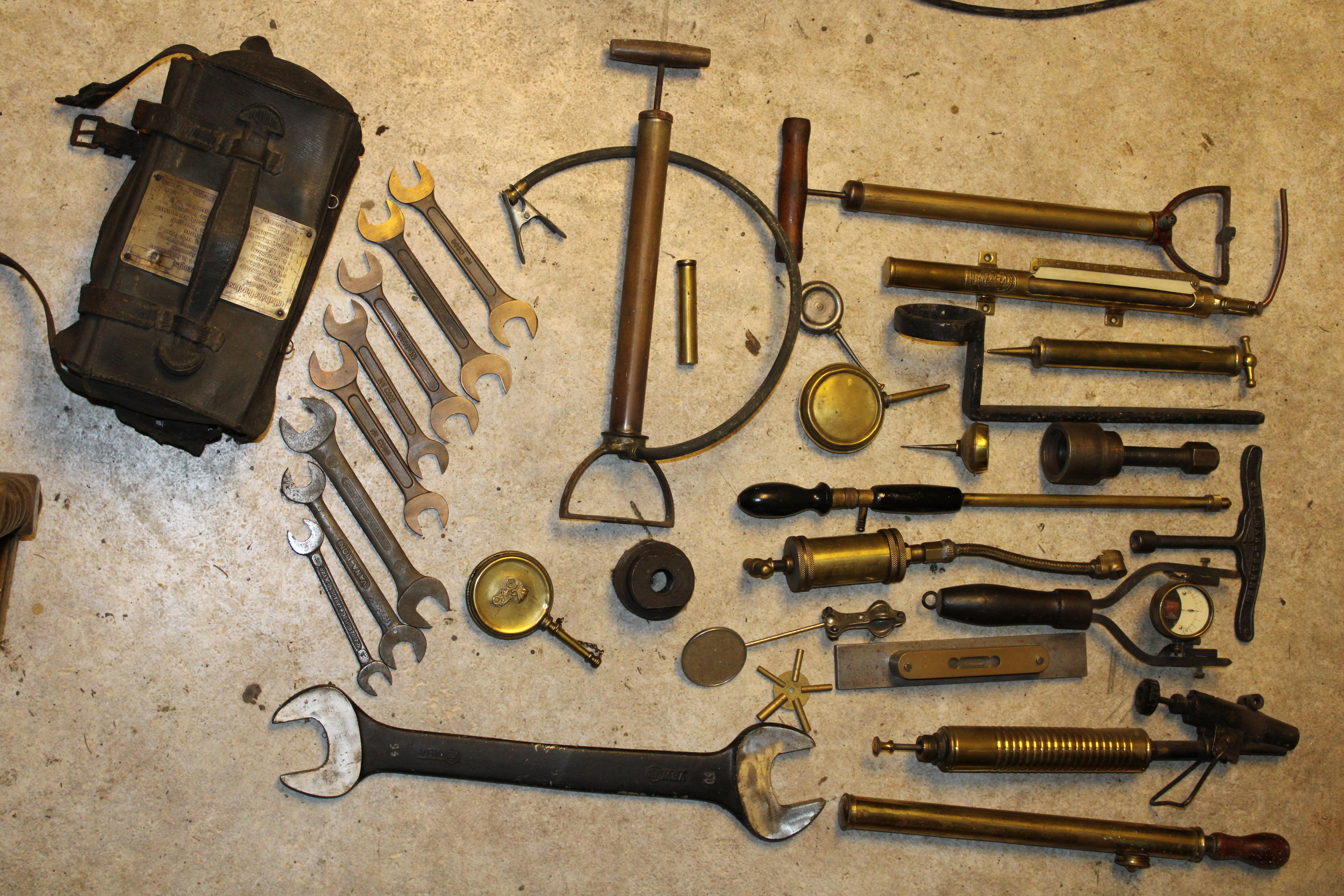 Appraisal: ASSORTED TOOLS including a rare Hattersley and Davidson 'Handy' petrol