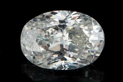 Appraisal: An Unmounted Oval Shape Diamond Carat