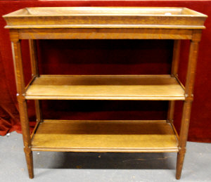 Appraisal: An oak three tier buffet style stand of diminutive proportion