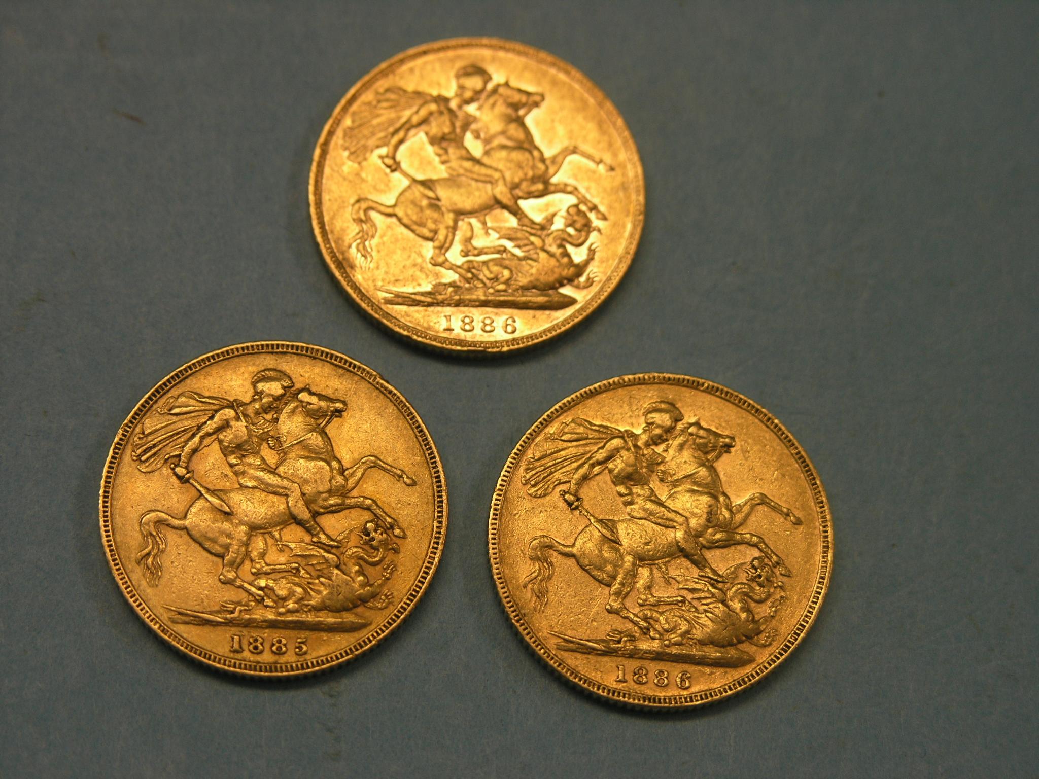 Appraisal: Three Victorian gold Sovereigns all Melbourne mint